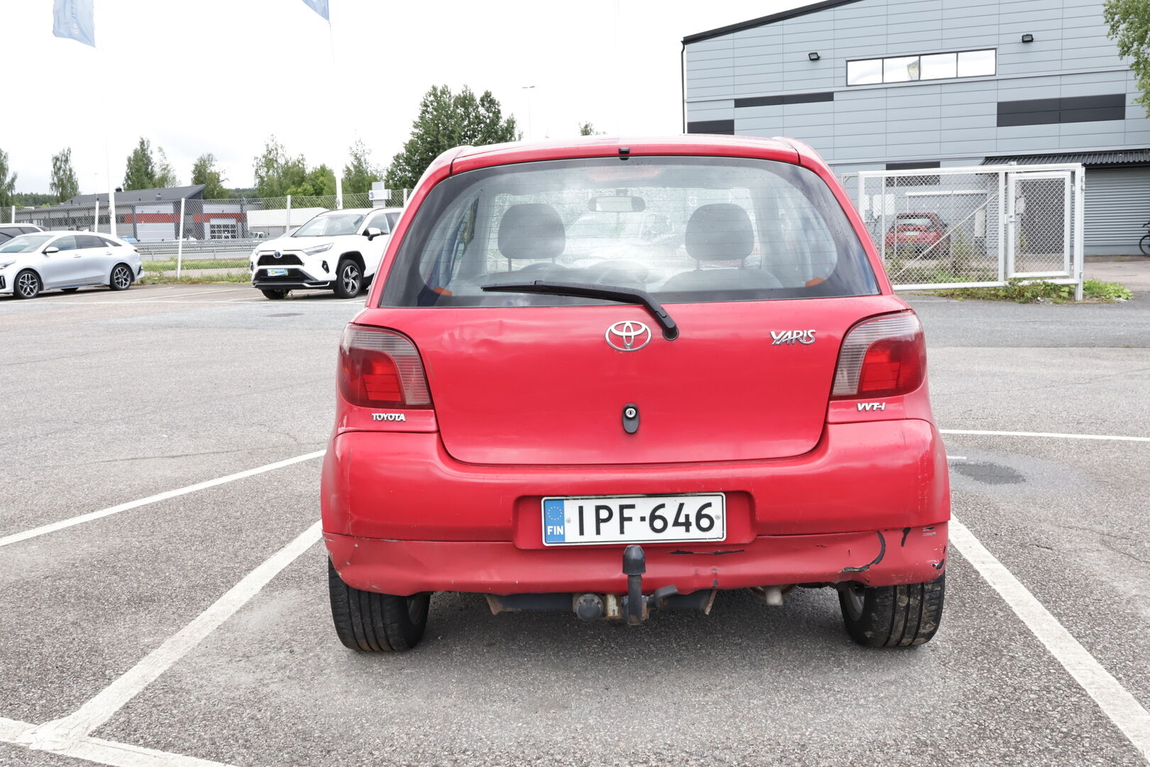 Toyota Yaris 2002 1,3 VVT-i Linea Luna AT 3d MYYDÄÄN HUUTOKAUPAT.COM! - MYYDÄÄN HUUTOKAUPAT.COM!