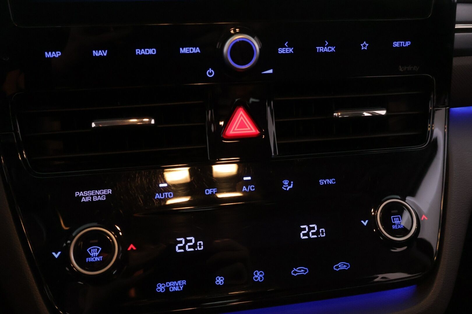 Hyundai IONIQ hybrid 2021 1,6 hybrid 141 hv 6-DCT Style Limited Edition - Suomi-auto | Adapt.vakkari | Ilmastoidut nahat | Lohko+sisäp | Vetokoukku | Infinity audio | P.kamera | Navi | Digimittaristo