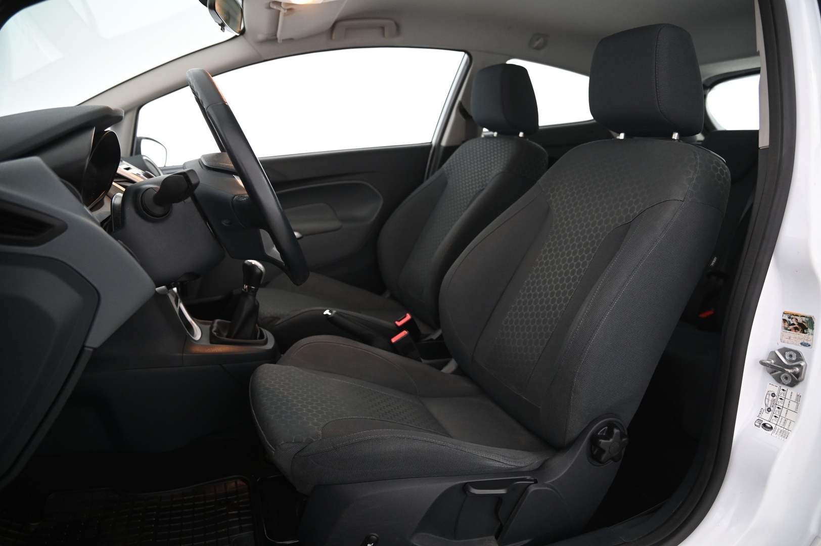 Ford Fiesta 2011 1.6l *Myydään Huutokaupat.com*