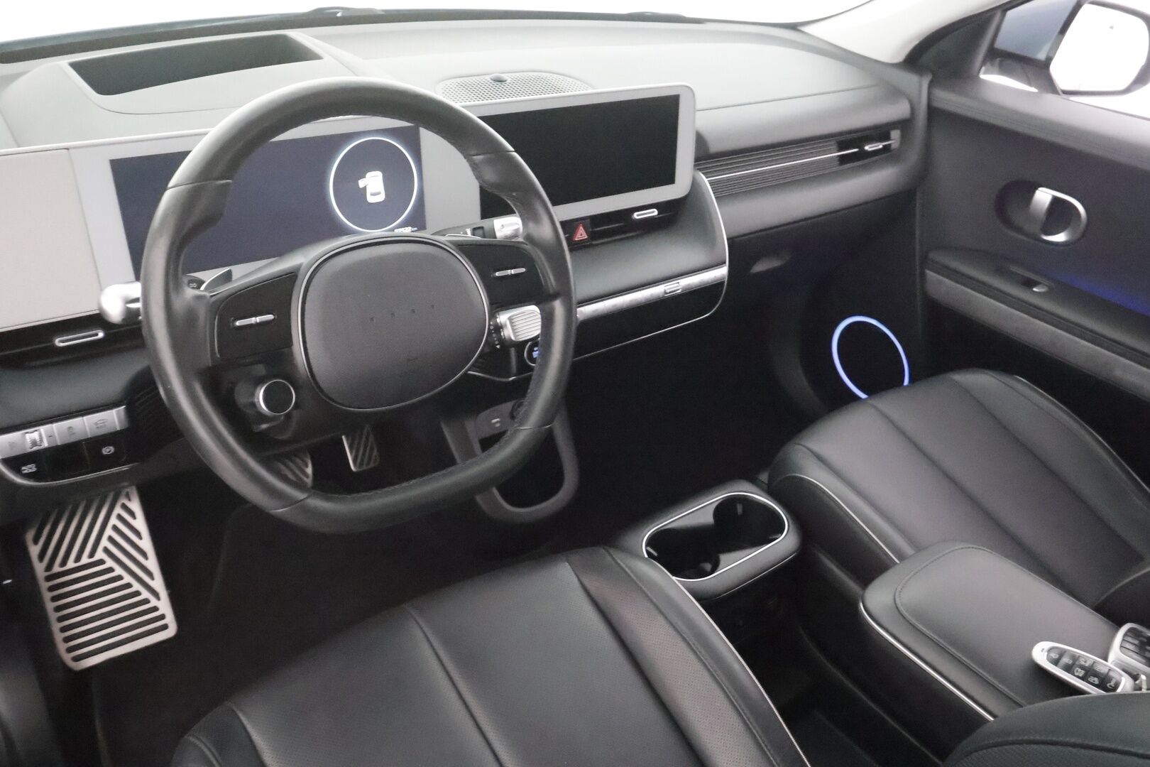 Hyundai IONIQ 5 2022 73 kWh 217 hv Premium - | ACC | Koukku | ILP | 360° | Bose | Ilmastoidut relax nahat | Muistipenkki | HDA | BSM | V2L | Ambient | 2x renkaat aluin | Suomiauto |