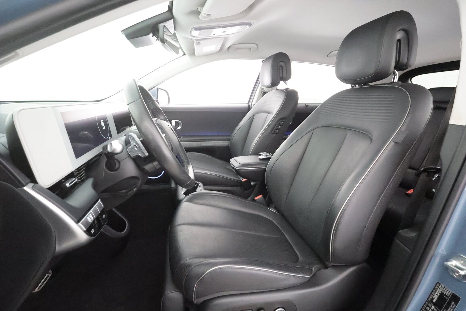 Hyundai IONIQ 5 2022 73 kWh 217 hv Premium - | ACC | Koukku | ILP | 360° | Bose | Ilmastoidut relax nahat | Muistipenkki | HDA | BSM | V2L | Ambient | 2x renkaat aluin | Suomiauto |