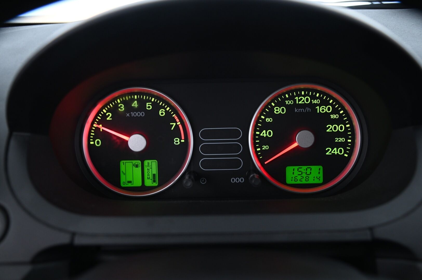 Ford Fiesta 2005 2D FIESTA HATCHBACK ST150 2.0 *Aito Fiesta ST / Recaro / Lämmitettävä tuulilasi / Penkinlämmittimet / 2x renkaat aluvantein / Suomiauto* - Hyvät Hakkapeliitta 10 nastat / Juuri huollettu / Juuri leimattu