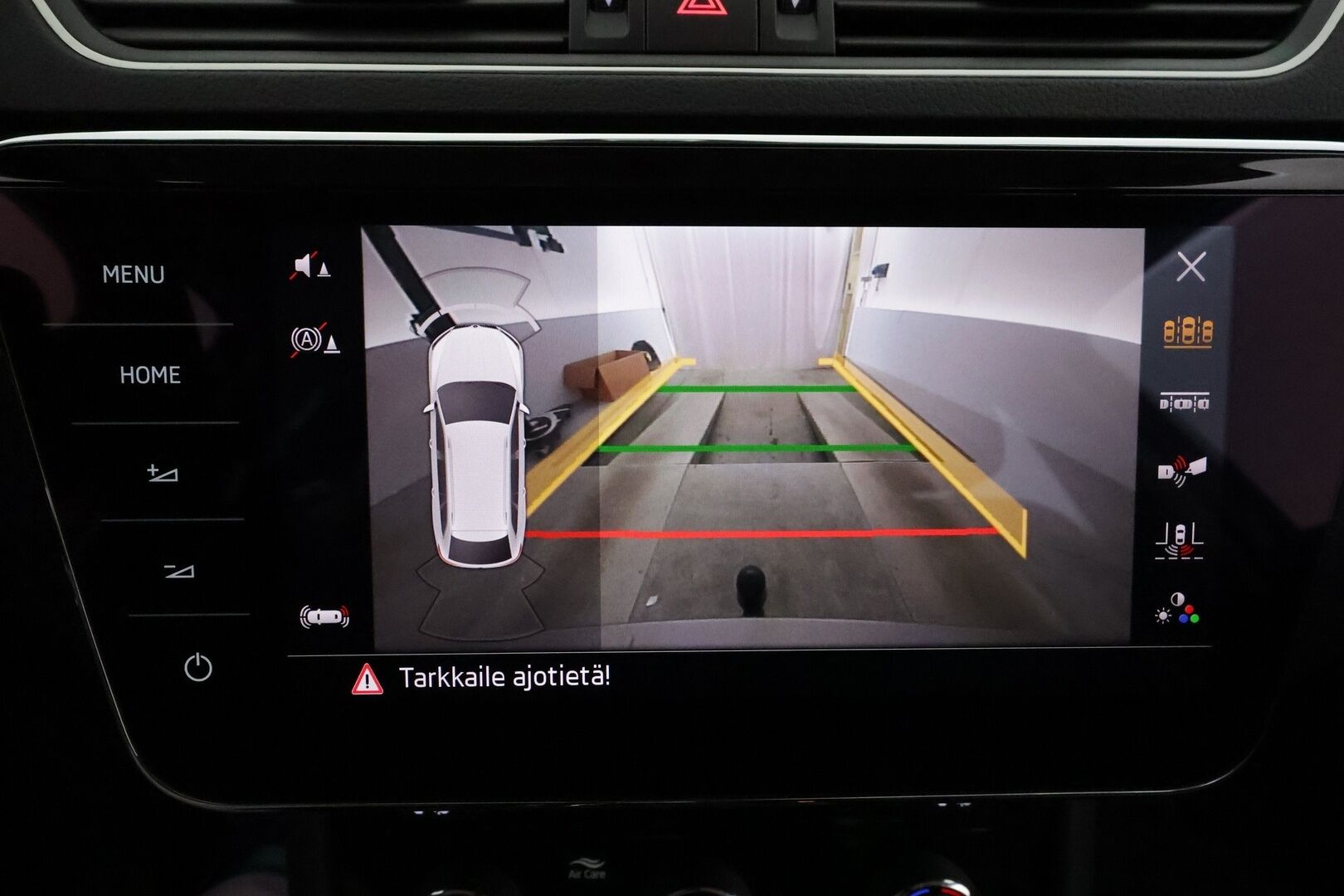 Skoda Superb 2018 Combi 1,8TSI L&K DSG **Canton / Webasto / Koukku / ACC / LED / P.Kamera / Ilmastoidut Muistinahat / Navi / Kaistavahti** - Kahdet Renkaat