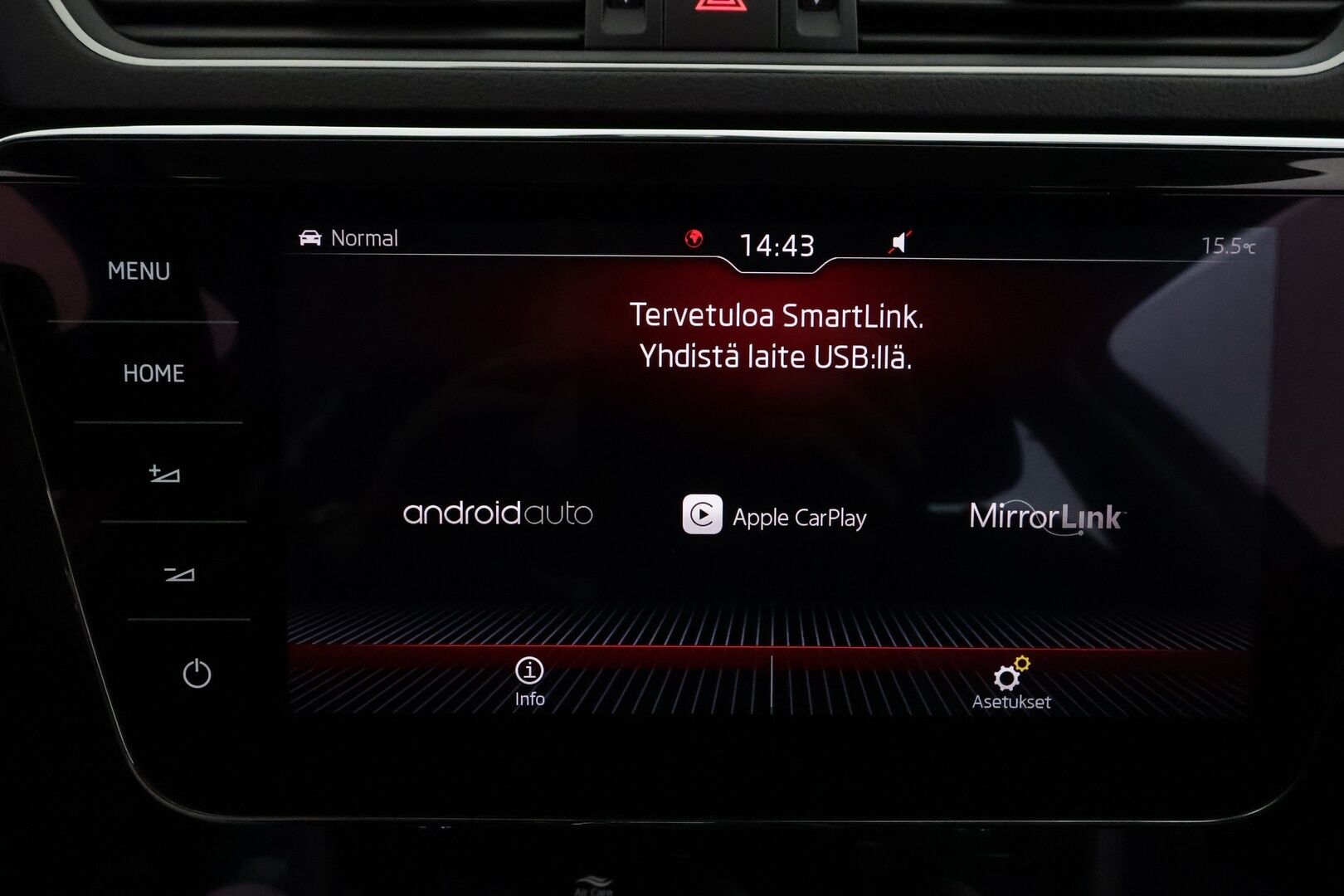 Skoda Superb 2018 Combi 1,8TSI L&K DSG **Canton / Webasto / Koukku / ACC / LED / P.Kamera / Ilmastoidut Muistinahat / Navi / Kaistavahti** - Kahdet Renkaat