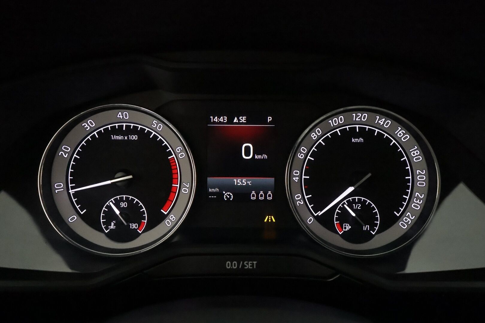 Skoda Superb 2018 Combi 1,8TSI L&K DSG **Canton / Webasto / Koukku / ACC / LED / P.Kamera / Ilmastoidut Muistinahat / Navi / Kaistavahti** - Kahdet Renkaat