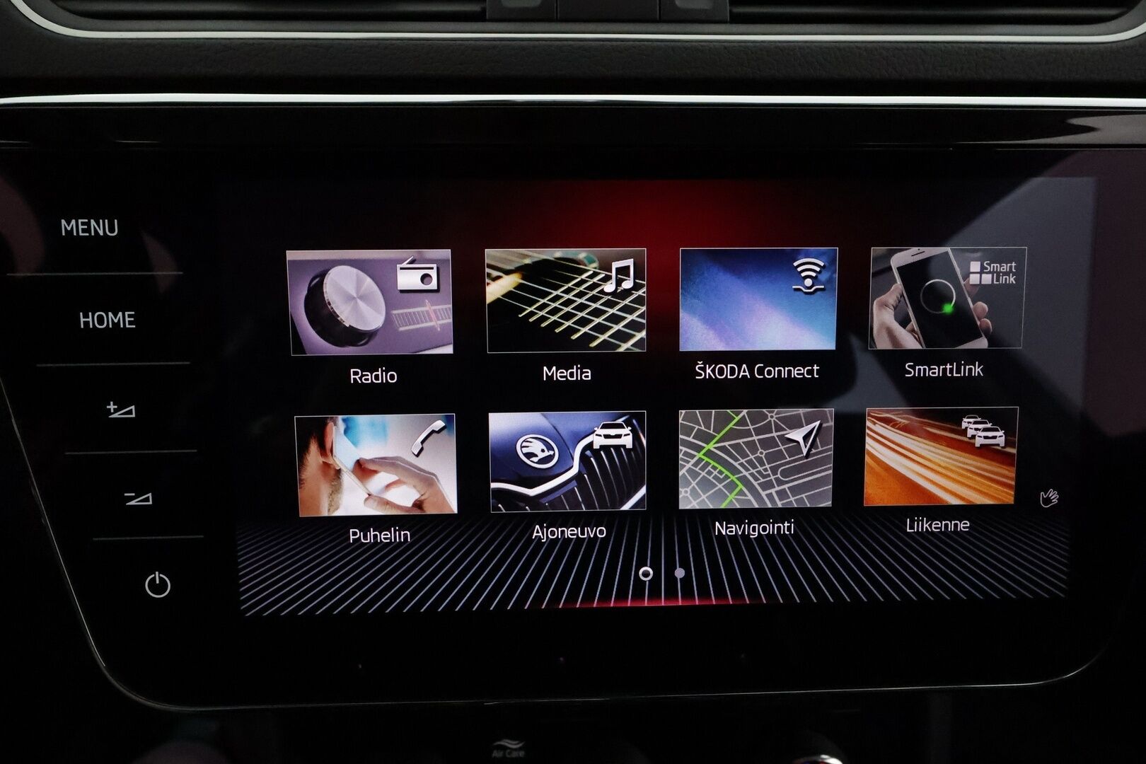 Skoda Superb 2018 Combi 1,8TSI L&K DSG **Canton / Webasto / Koukku / ACC / LED / P.Kamera / Ilmastoidut Muistinahat / Navi / Kaistavahti** - Kahdet Renkaat