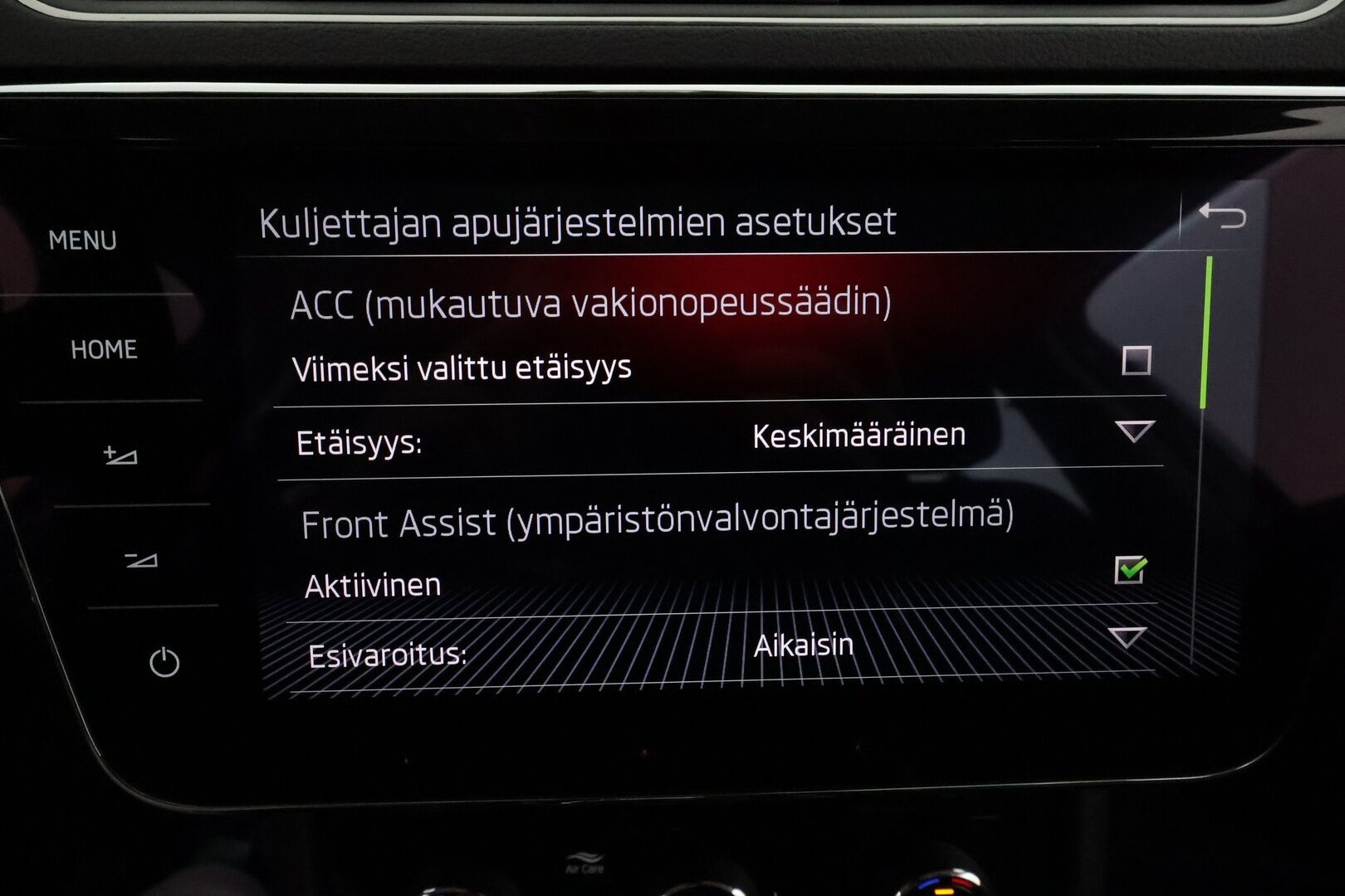 Skoda Superb 2018 Combi 1,8TSI L&K DSG **Canton / Webasto / Koukku / ACC / LED / P.Kamera / Ilmastoidut Muistinahat / Navi / Kaistavahti** - Kahdet Renkaat