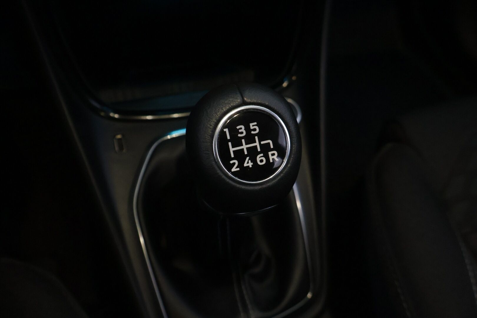 Ford Puma 2022 1.0 EcoBoost Hybrid (mHEV) 125hv M6 Titanium 5-ovinen - 1-omistaja | Suomi-Auto | ACC | Bliss | Lämm. lasi & ratti & penkit |Led - KORKO VAIN 3,99 %
