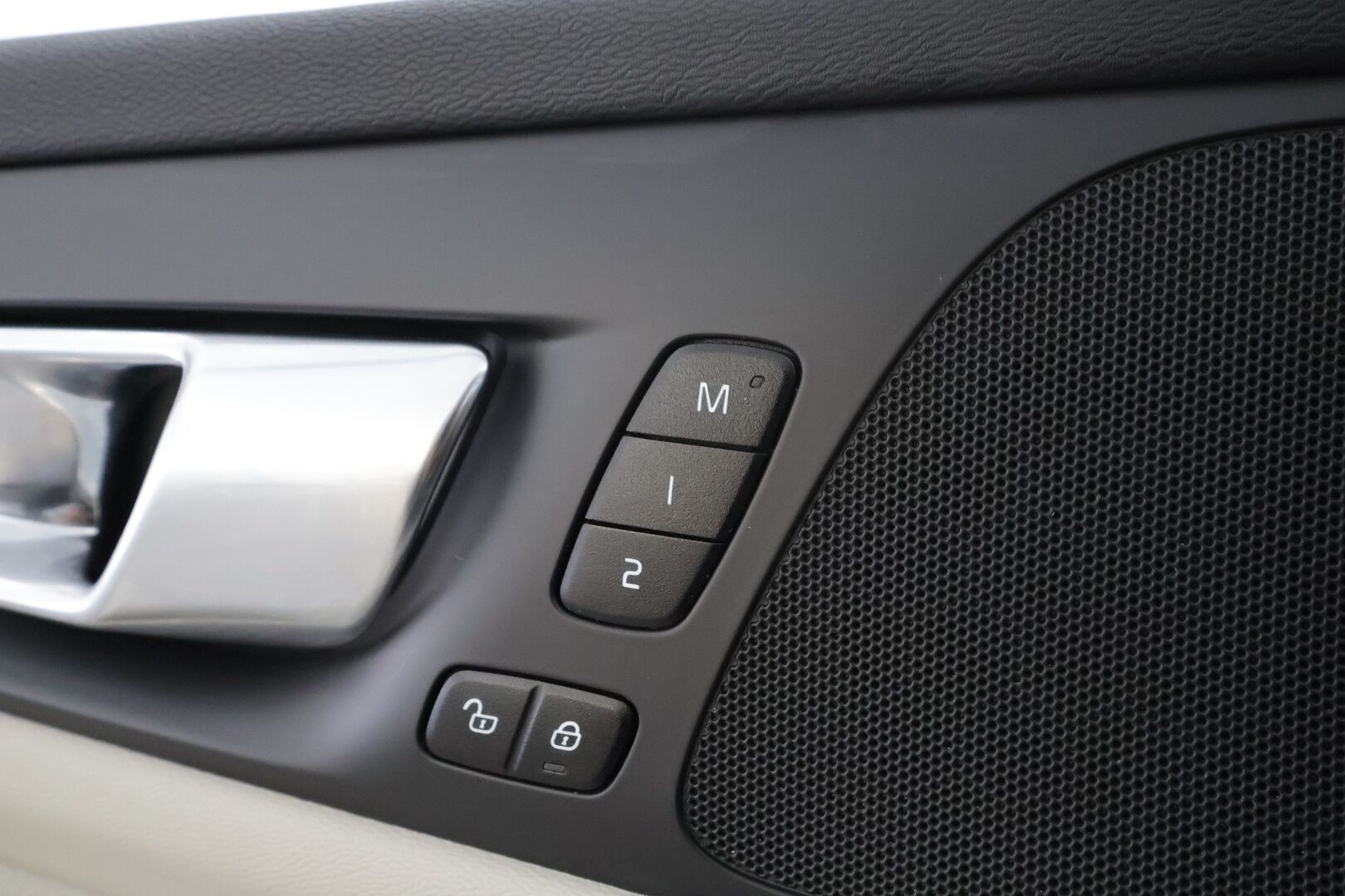 Volvo V60 2022 T6 TwE AWD Business Inscription Edition aut * ACC / Webasto / Muistipenkki / Keyless / Navi * - Suomi auto / Merkkihuollettu