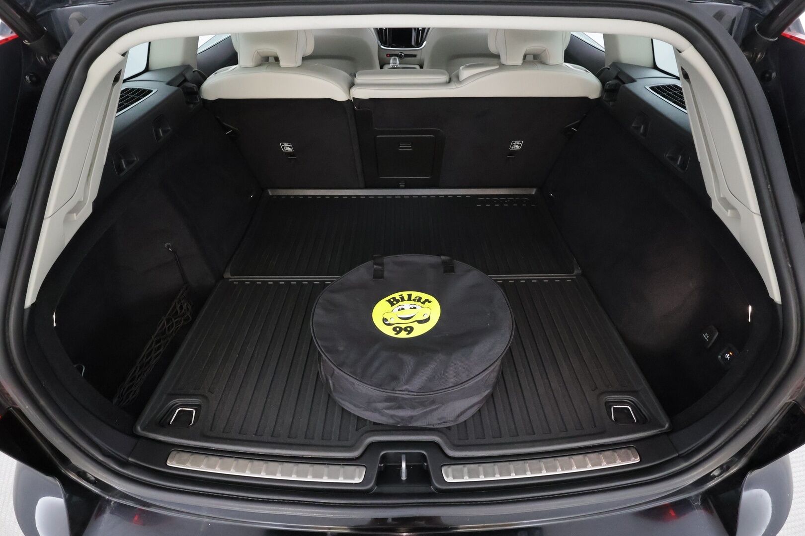 Volvo V60 2022 T6 TwE AWD Business Inscription Edition aut * ACC / Webasto / Muistipenkki / Keyless / Navi * - Suomi auto / Merkkihuollettu