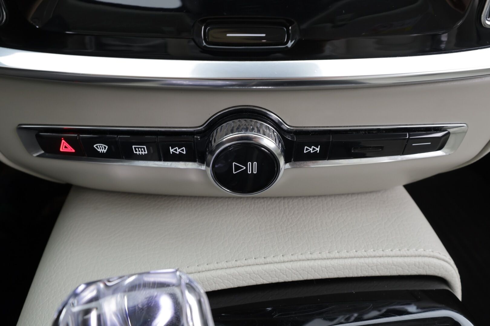 Volvo V60 2022 T6 TwE AWD Business Inscription Edition aut * ACC / Webasto / Muistipenkki / Keyless / Navi * - Suomi auto / Merkkihuollettu