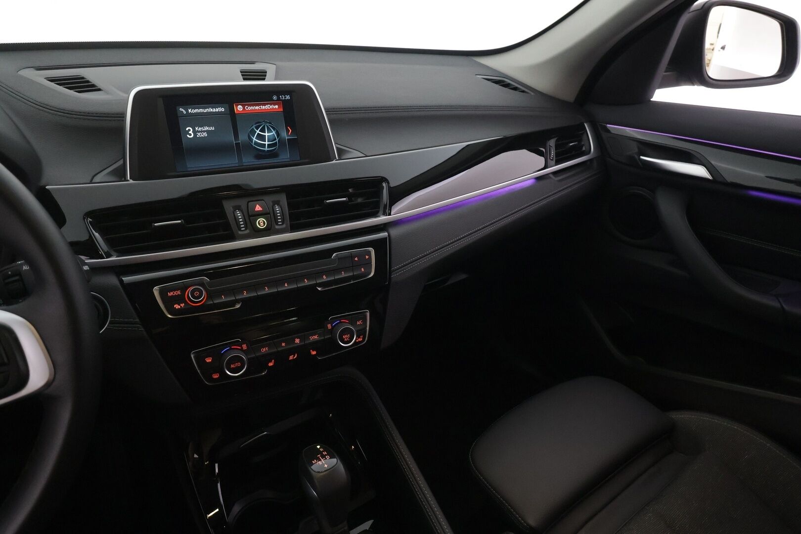 BMW X1 2022 F48 xDrive25e A Charged Edition Sport - 1Om Suomiauto | Lisälämmitin | Vakkari | LED | Sporttipenkit | Puolinahkasisusta | 2x Renkaat Aluvantein!