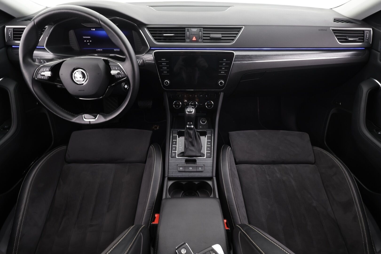 Skoda Superb 2022 Combi 2.0 TDI 200 4x4 Style DSG *Webasto / Matrix LED / ACC / P.Kamera / Muistipenkit / Keyless / Navi * - Kahdet renkaat / 1.Om Suomi-auto