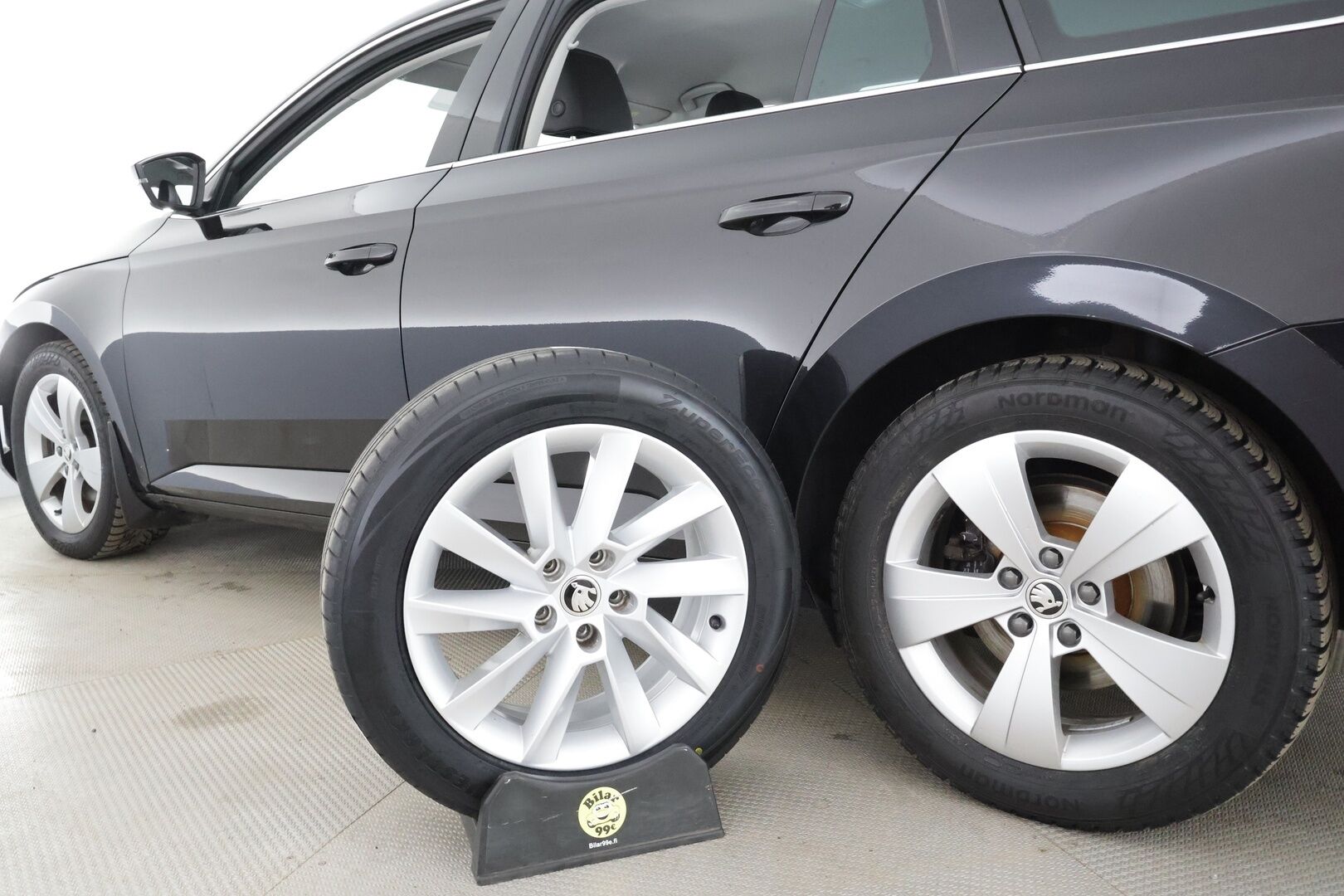 Skoda Superb 2022 Combi 2.0 TDI 200 4x4 Style DSG *Webasto / Matrix LED / ACC / P.Kamera / Muistipenkit / Keyless / Navi * - Kahdet renkaat / 1.Om Suomi-auto