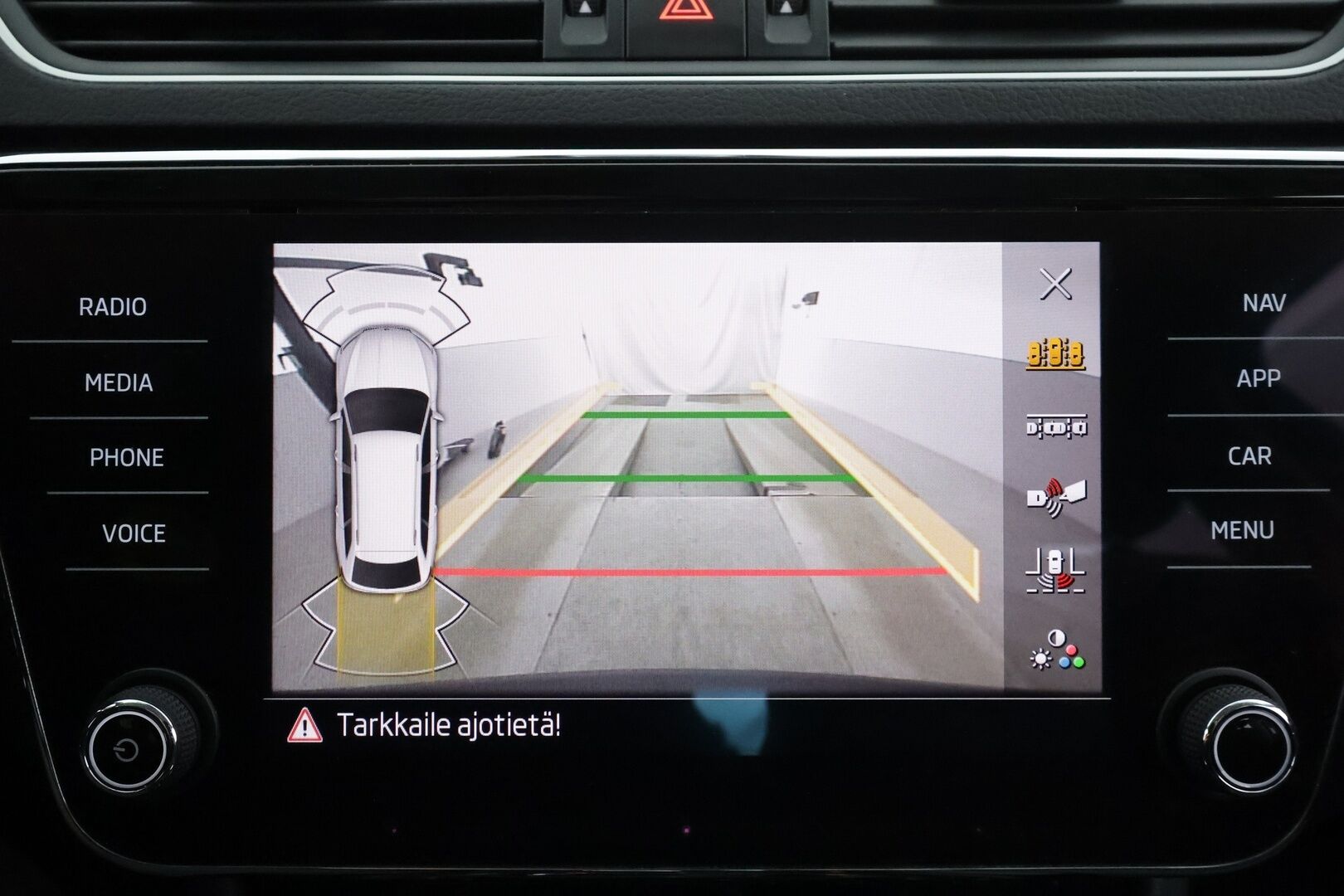 Skoda Superb 2022 Combi 2.0 TDI 200 4x4 Style DSG *Webasto / Matrix LED / ACC / P.Kamera / Muistipenkit / Keyless / Navi * - Kahdet renkaat / 1.Om Suomi-auto