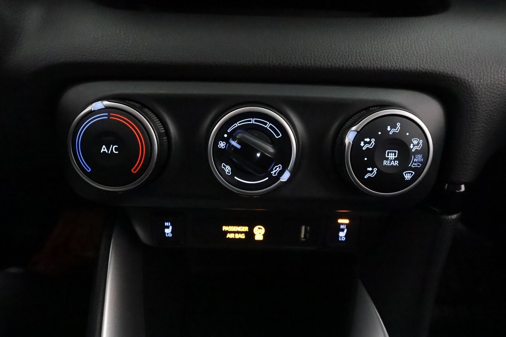 Toyota Yaris 2022 1,5 VVT-iW Active **Adapt.Vakkari / P.Kamera / Sisätilanlämmitin / Navi / Kaistavahti / KeylessGo / 2x Renkaat**