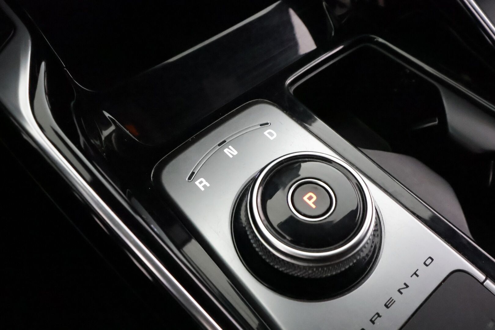Kia Sorento 2021 1,6 T-GDI Plug-in Hybrid AWD Business Luxury AT 7P - | ACC | Koukku | Bose | HUD | Ilmastoidut Nahat | 360-Kamera | Muistipenkki | Keyless | Apple&Android | Kahdet Renkaat |