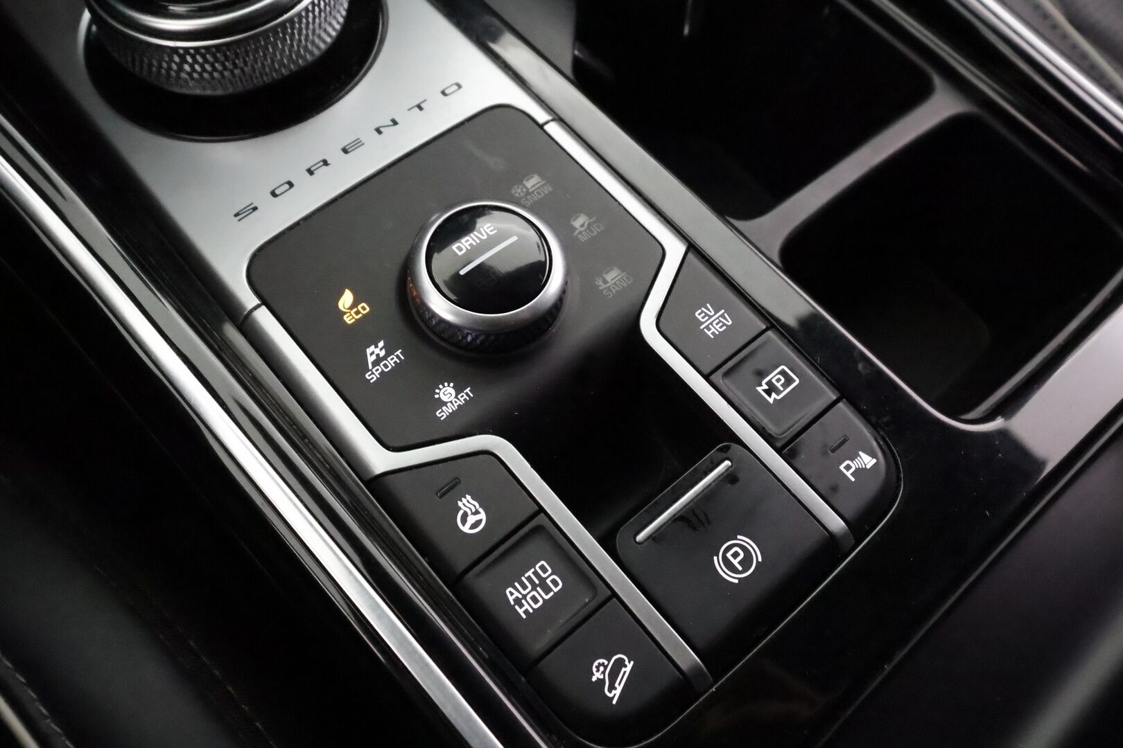 Kia Sorento 2021 1,6 T-GDI Plug-in Hybrid AWD Business Luxury AT 7P - | ACC | Koukku | Bose | HUD | Ilmastoidut Nahat | 360-Kamera | Muistipenkki | Keyless | Apple&Android | Kahdet Renkaat |