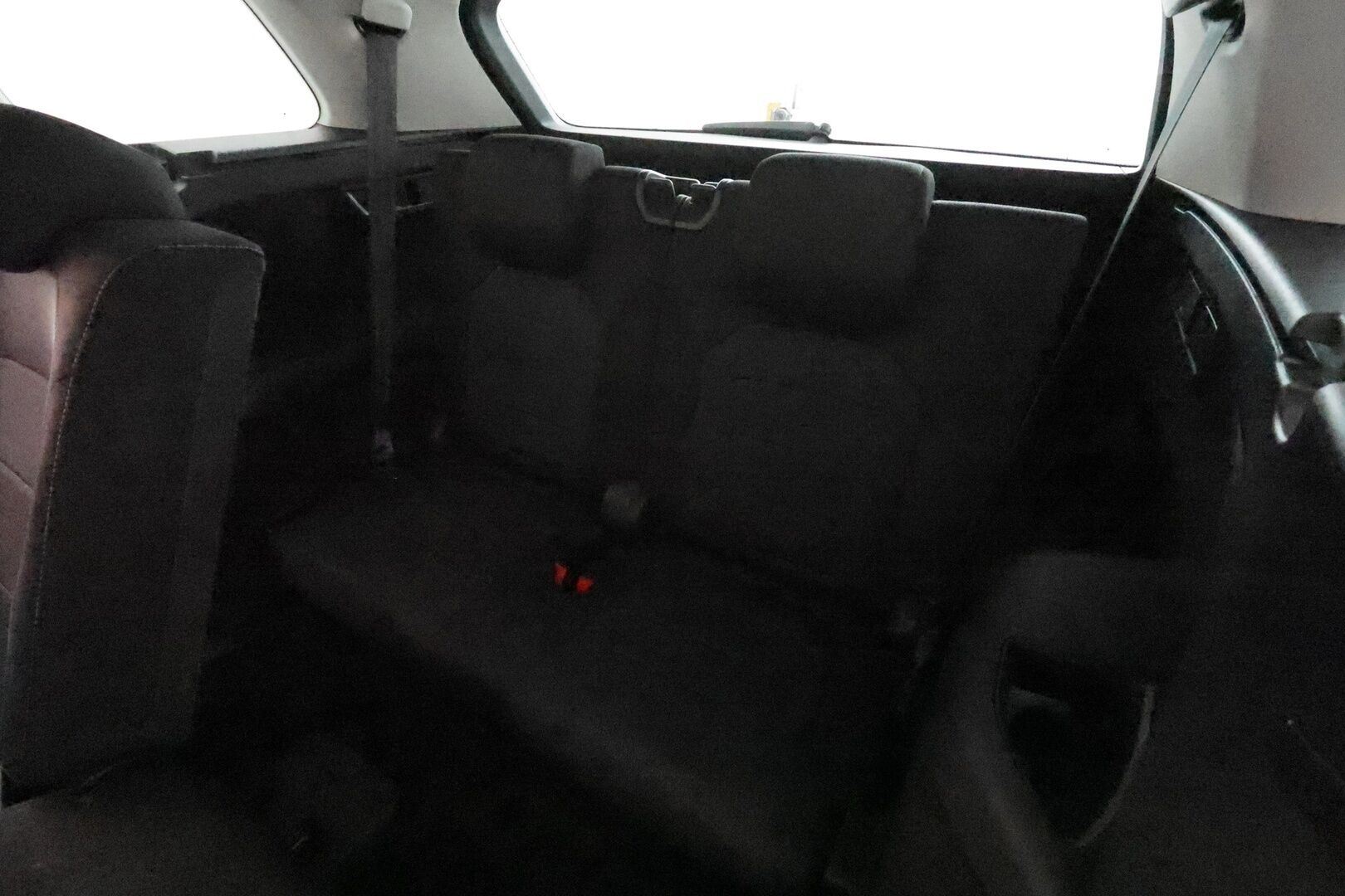 Skoda Kodiaq 2022 2.0 TDI 150 4x4 Ambition DSG 7p * Webasto / Koukku / Adapt.Vakkari / LED-valot / P.Tutkat / Ambient-Valaistus ** - 1-om Suomi-auto / Kahdet Renkaat / 7-paikkainen!*
