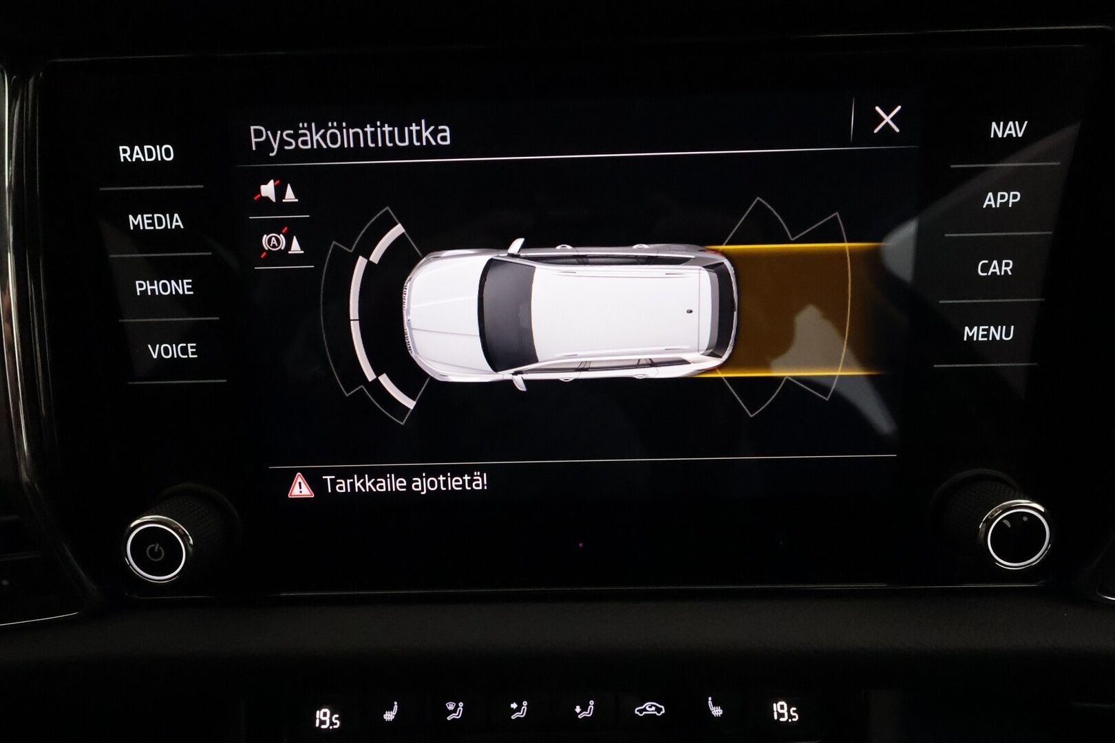 Skoda Kodiaq 2022 2.0 TDI 150 4x4 Ambition DSG * Webasto / Koukku / Adapt.Vakkari / LED-valot / P.Tutkat / Ambient-Valaistus ** - 3,99 % KORKOTARJOUS TÄHÄN AUTOON - 1-om Suomi-auto / Kahdet Renkaat