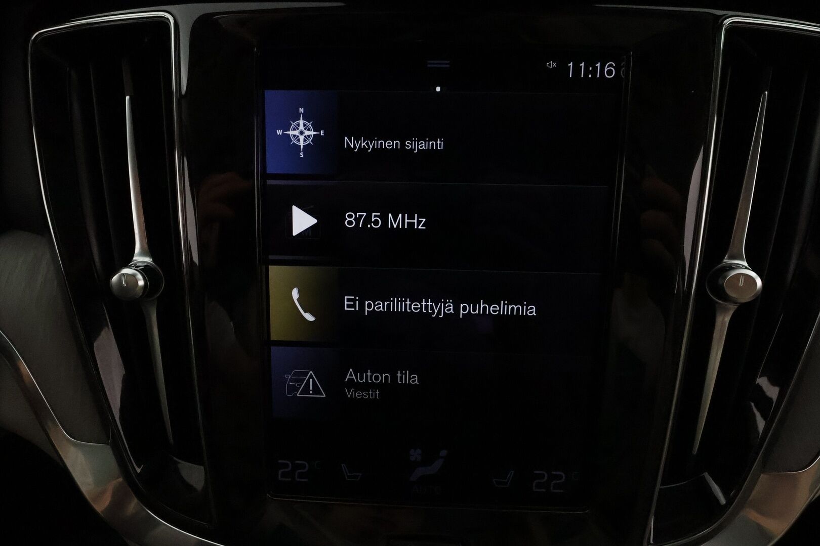 Volvo V60 2022 B4 D-MHEV Business Inscription Edition  **Adapt.vakkari / Muistipenkki / Panorama / Webasto / Vaaleat nahat** - 1.om Suomi-auto / Full LED / Merkkihuollettu / Kahdet renkaat aluvanteilla / P.kamera / Koukku