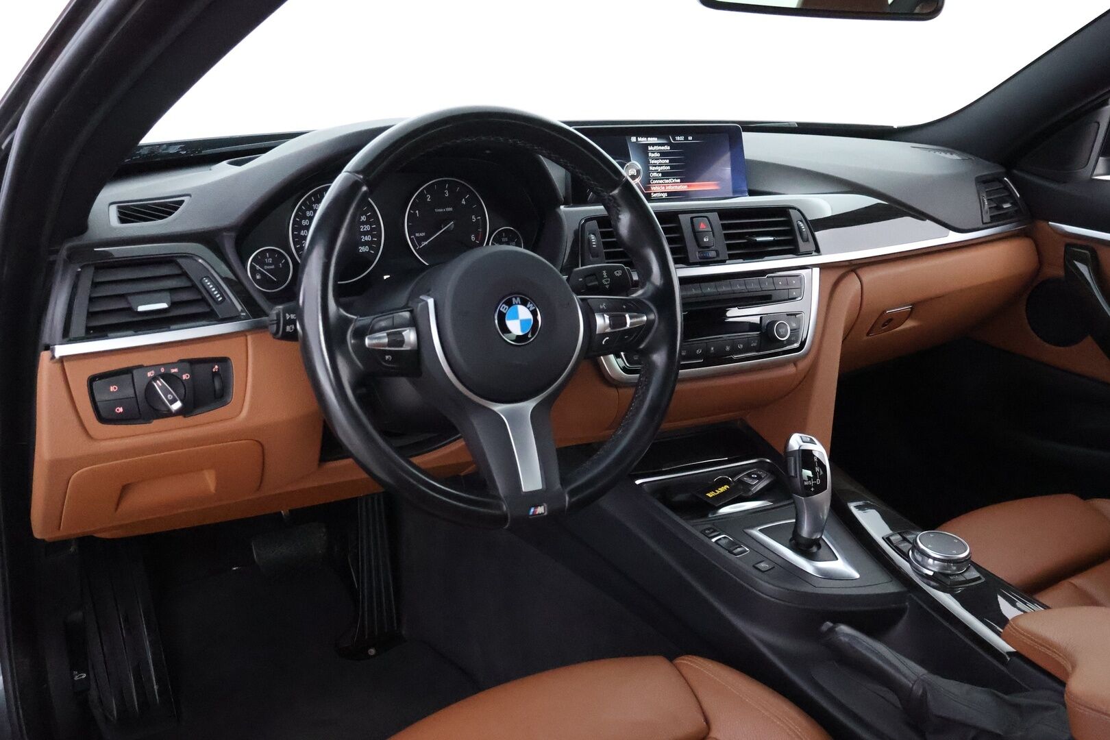 BMW 435 2014 F32 Coupe 435d A xDrive Business - HUD / Vetokoukku / Konjakkinahat / Muistipenkki / HiFit / Professional Navi / Comfort Access / Sporttipenkit / Huippuvarusteet!