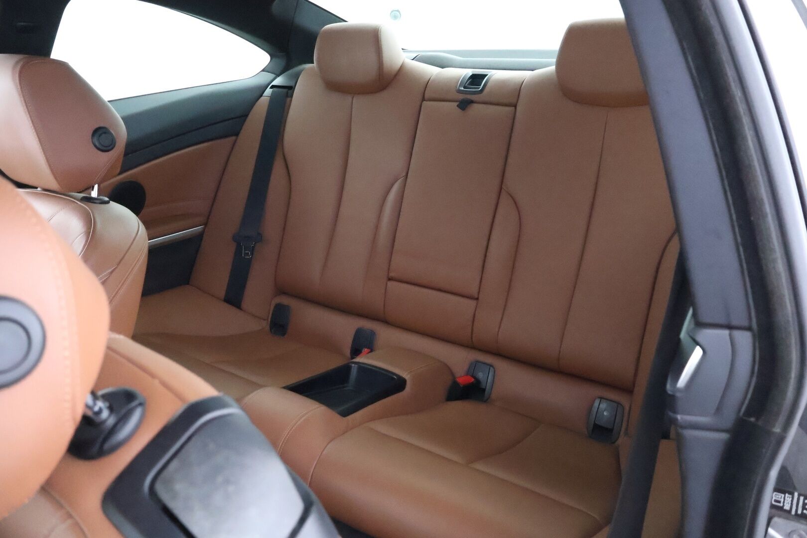 BMW 435 2014 F32 Coupe 435d A xDrive Business - HUD / Vetokoukku / Konjakkinahat / Muistipenkki / HiFit / Professional Navi / Comfort Access / Sporttipenkit / Huippuvarusteet!