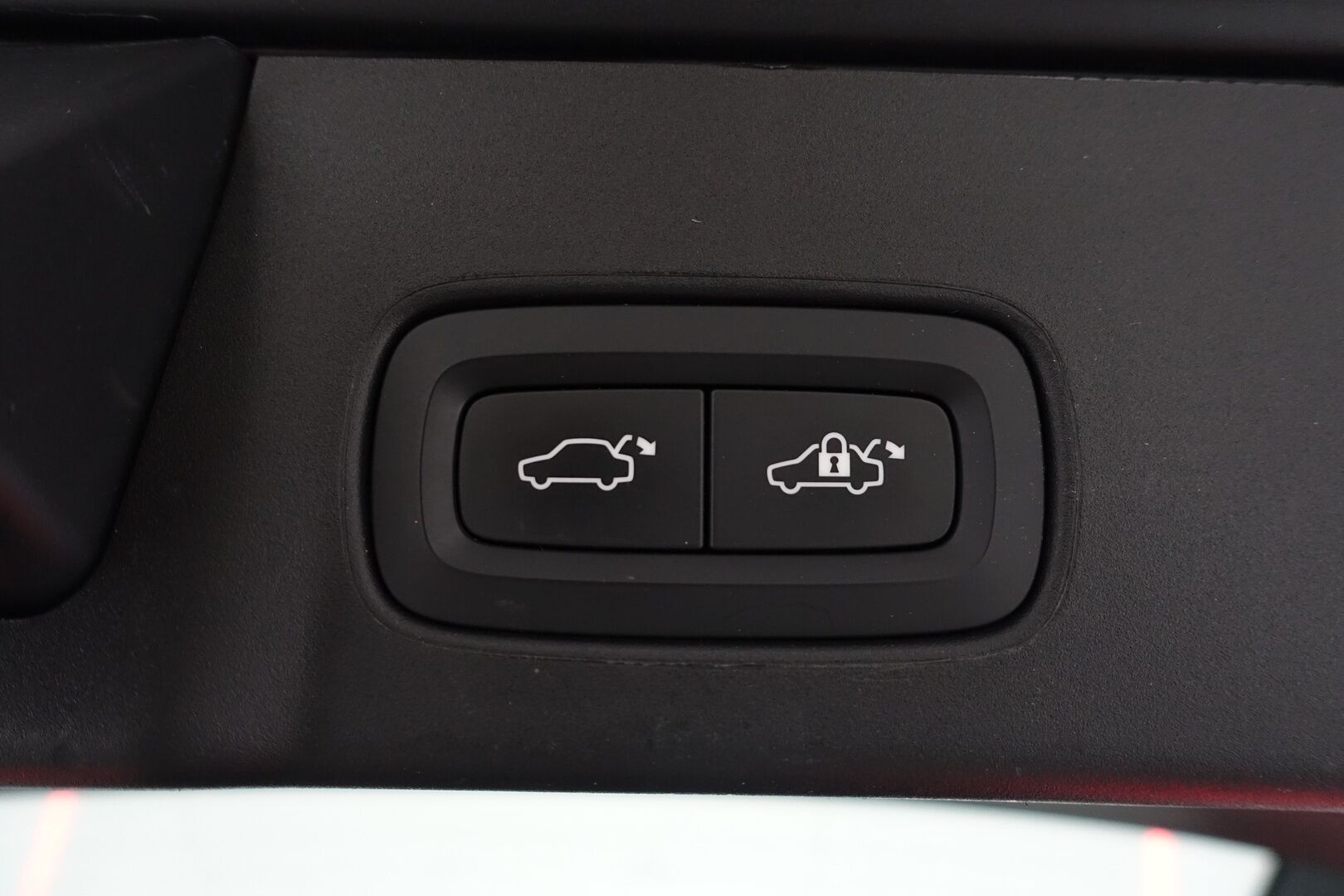 Volvo V90 2022 T6 TwE AWD Business Inscription aut - | Pilot Assist | ACC | BLIS | Navi | P.kamera | Sport Nahka | Ajastettava lämmitin | Lämmitettävä tuulilasi | High Beam Assist | Volvo On Call | Suomi-auto | - KORKO VAIN 3,99 %