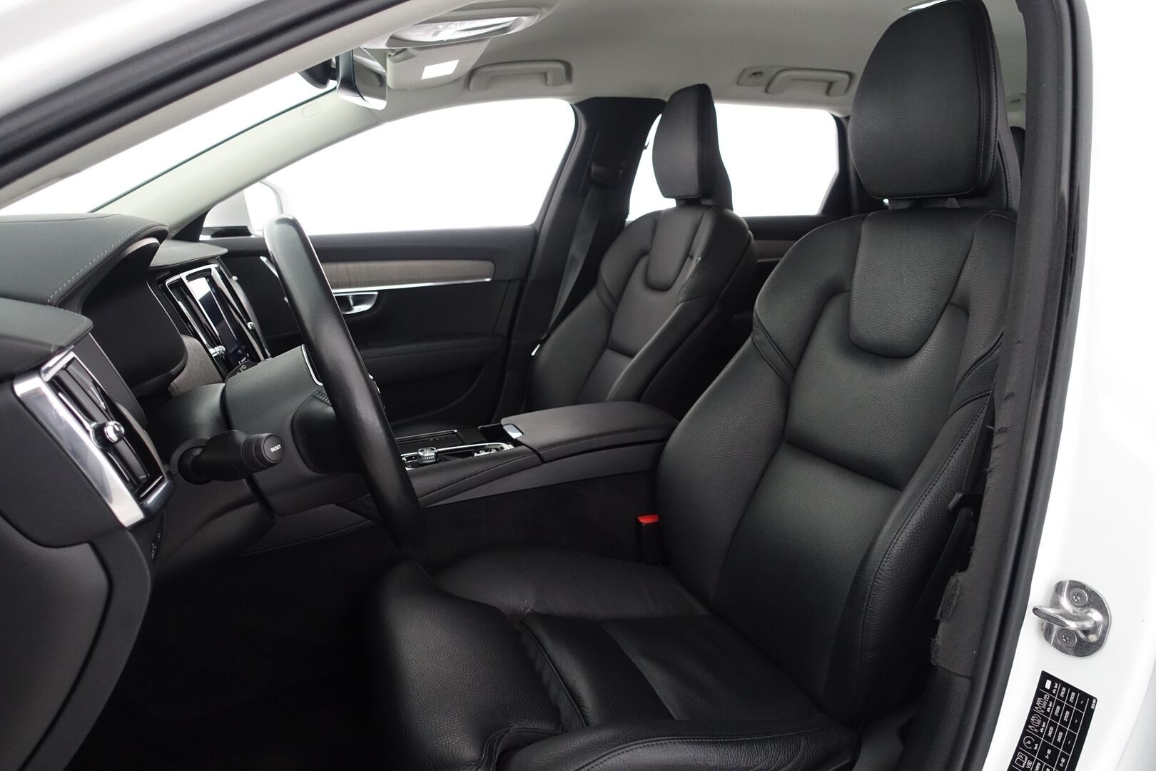 Volvo V90 2022 T6 TwE AWD Business Inscription aut - | Pilot Assist | ACC | BLIS | Navi | P.kamera | Sport Nahka | Ajastettava lämmitin | Lämmitettävä tuulilasi | High Beam Assist | Volvo On Call | Suomi-auto | - KORKO VAIN 3,99 %