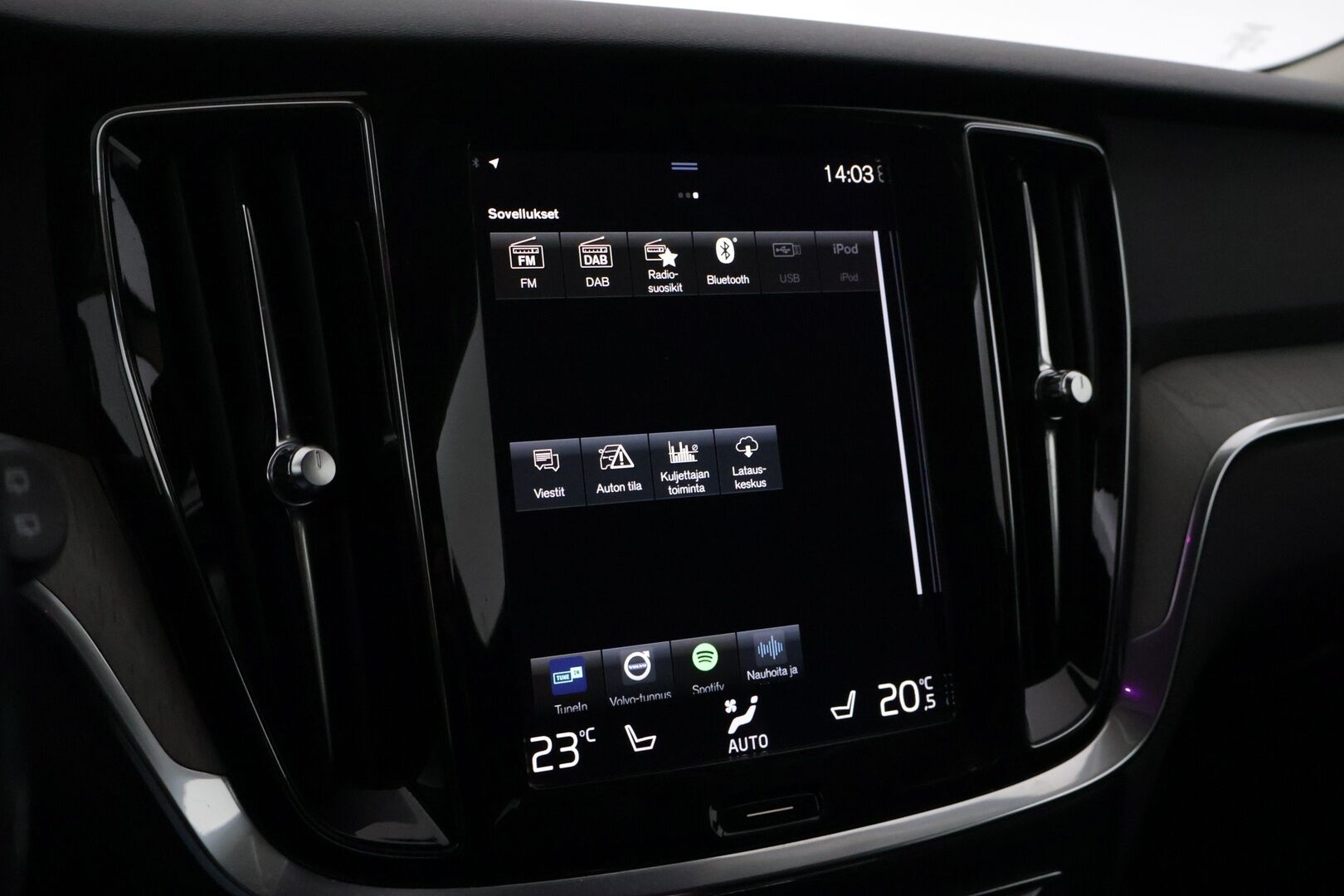 Volvo V60 2022 T6 TwE AWD Business Inscription Edition aut - | VOC | Webasto | Nahkaverhoilu | Performance Audio | P.Kamera |