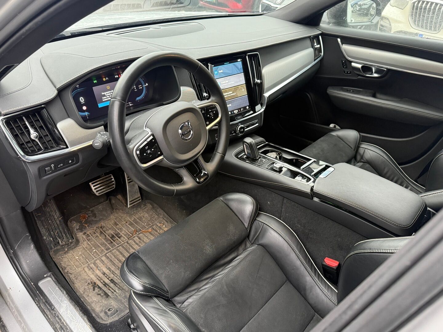 Volvo V90 2022 T6 TwE AWD R-Design aut ** ACC / Koukku / 360-kamera ** - Facelift / Uudempi käyttöjärjestelmä! / Suomi-auto - HULLU BLACKWEEK KORKOTARJOUS 2,49%