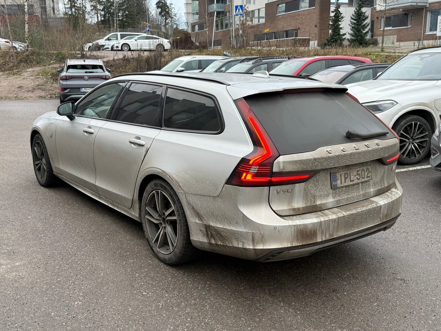 Volvo V90 2022 T6 TwE AWD R-Design aut ** ACC / Koukku / 360-kamera ** - Facelift / Uudempi käyttöjärjestelmä! / Suomi-auto - HULLU BLACKWEEK KORKOTARJOUS 2,49%