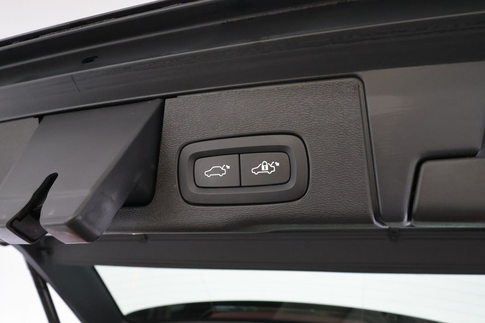 Volvo XC60 2022 T6 TwE AWD Business Inscription Edition aut * ACC / Kamera / Full LED / Webasto / Panorama / Muistipenkki / Pilot Assist * - 1.Om Suomi-auto / Kahdet renkaat aluvanteilla / Merkkihuollettu / ALV - HULLUT AVAJAISHULINAT KORKOTARJOUS 3,29 %