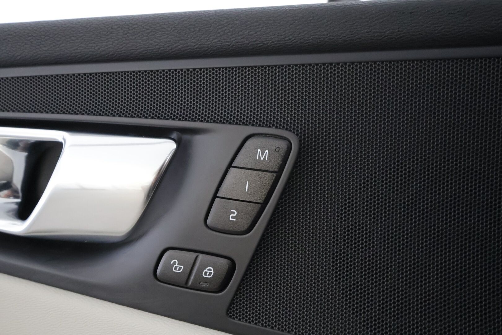 Volvo XC60 2022 T6 TwE AWD Business Inscription Edition aut * ACC / P.kamera / Full LED / Webasto / Panorama / Muistipenkki / Facelift * - 1.Om Suomi-auto / Kahdet renkaat aluvanteilla / Merkkihuollettu