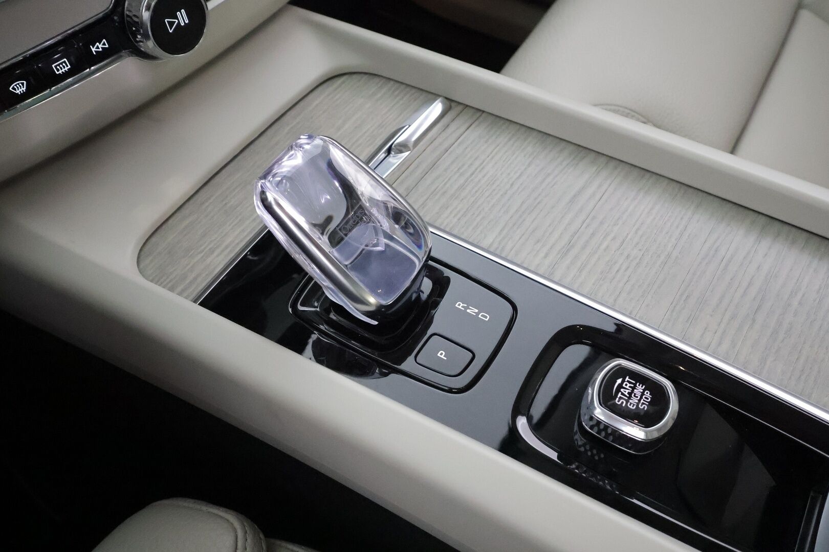 Volvo XC60 2022 T6 TwE AWD Business Inscription Edition aut * ACC / Kamera / Full LED / Webasto / Panorama / Muistipenkki / Pilot Assist * - 1.Om Suomi-auto / Kahdet renkaat aluvanteilla / Merkkihuollettu / ALV 