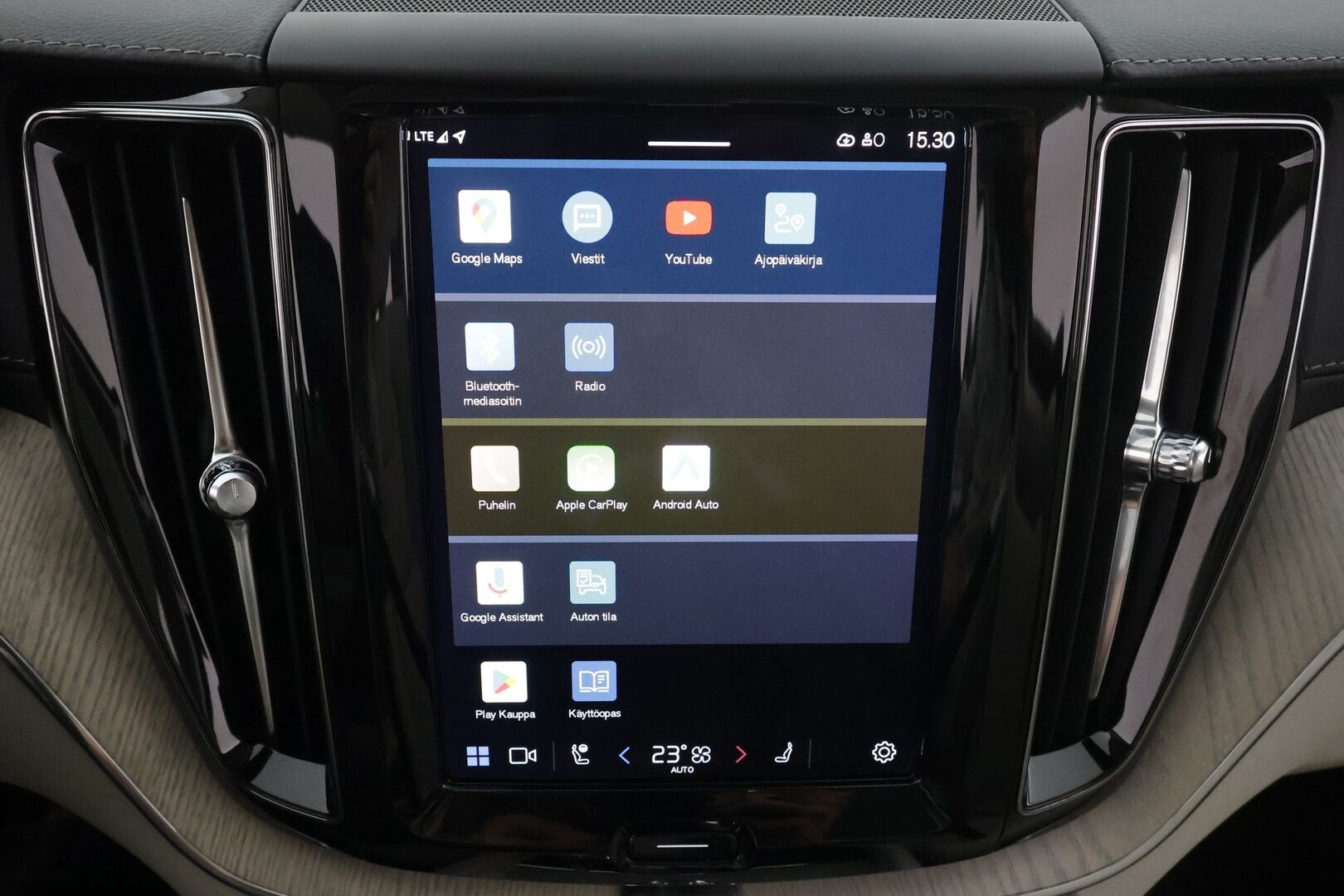 Volvo XC60 2022 T6 TwE AWD Business Inscription Edition aut * ACC / Kamera / Full LED / Webasto / Panorama / Muistipenkki / Pilot Assist * - 1.Om Suomi-auto / Kahdet renkaat aluvanteilla / Merkkihuollettu / ALV - HULLUT AVAJAISHULINAT KORKOTARJOUS 3,29 %