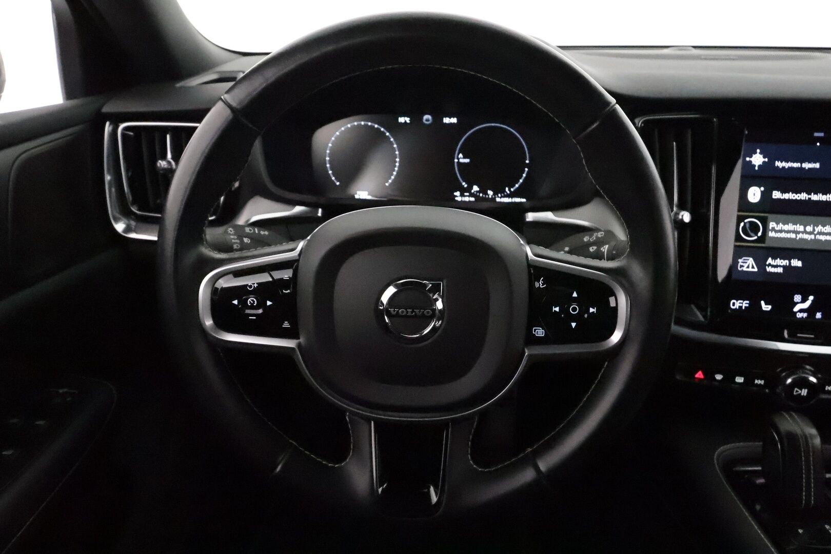 Volvo V60 2021 T6 TwE AWD R-Design aut **H&K / Webasto / Koukku / ACC / Full-LED / P.kamera / Sportpenkki Muistilla / Navi** - 2x Latauskaapelit / Kahdet Renkaat
