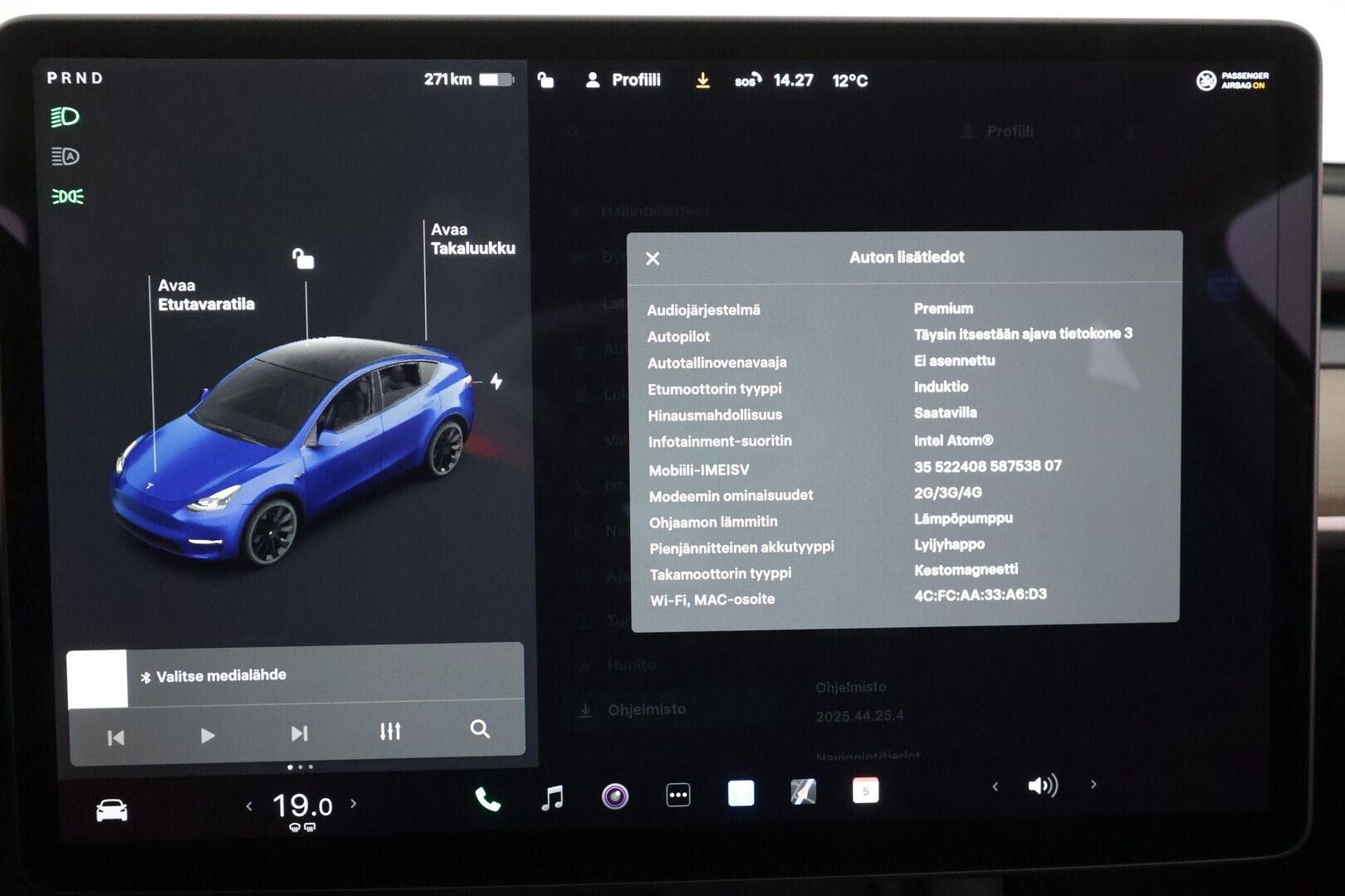 Tesla Model Y 2021 Long Range * Koukku / ILP / ACC / Lasikatto / Matrix-LED / P.Kamera / Muistipenkki / Premium Audio / Navi / Keyless * - 1-om Suomi-auto / 2x Latauskaapelit / Kahdet renkaat aluvanteilla