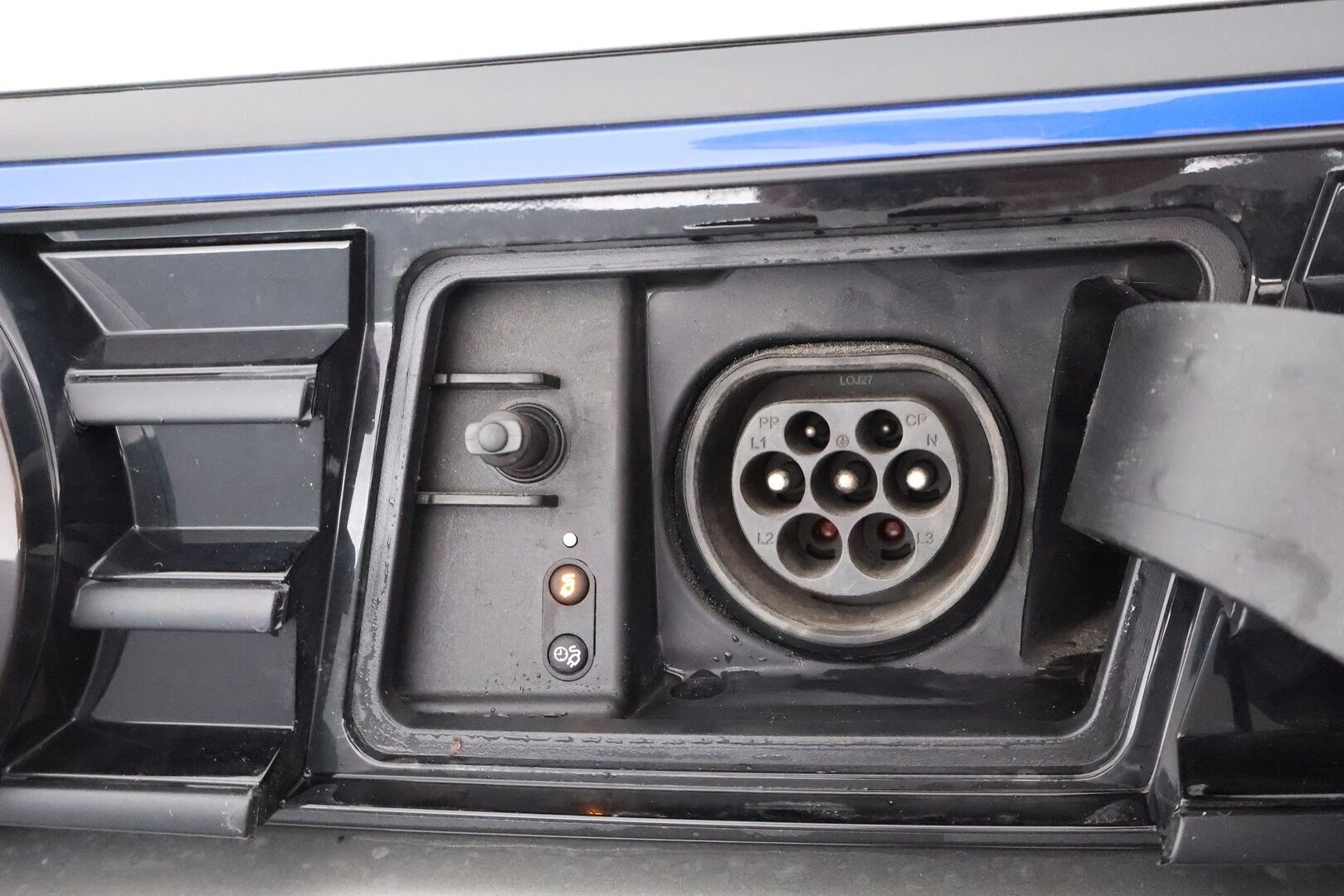 VOLKSWAGEN PASSAT 2016 Variant GTE Plug-In Hybrid 160 kW (218 hv) DSG-automaatti - Adapt.Vakkari / HYBRIDIAKKU VAIHDETTU / Peruutuskamera / Vetokoukku / ergoComfort / LED / Apple&Android!