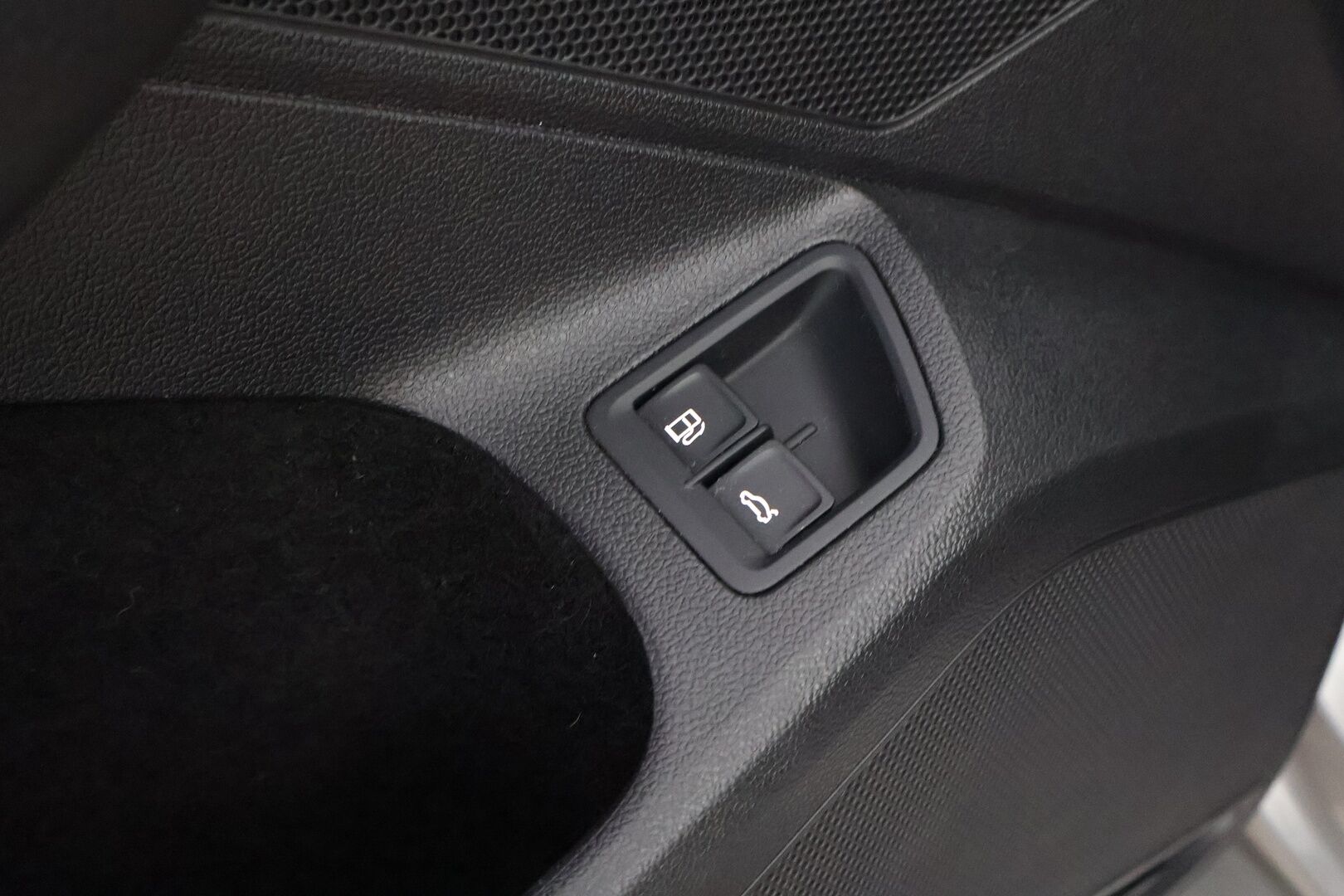 VOLKSWAGEN PASSAT 2016 Variant GTE Plug-In Hybrid 160 kW (218 hv) DSG-automaatti - Adapt.Vakkari / HYBRIDIAKKU VAIHDETTU / Peruutuskamera / Vetokoukku / ergoComfort / LED / Apple&Android!