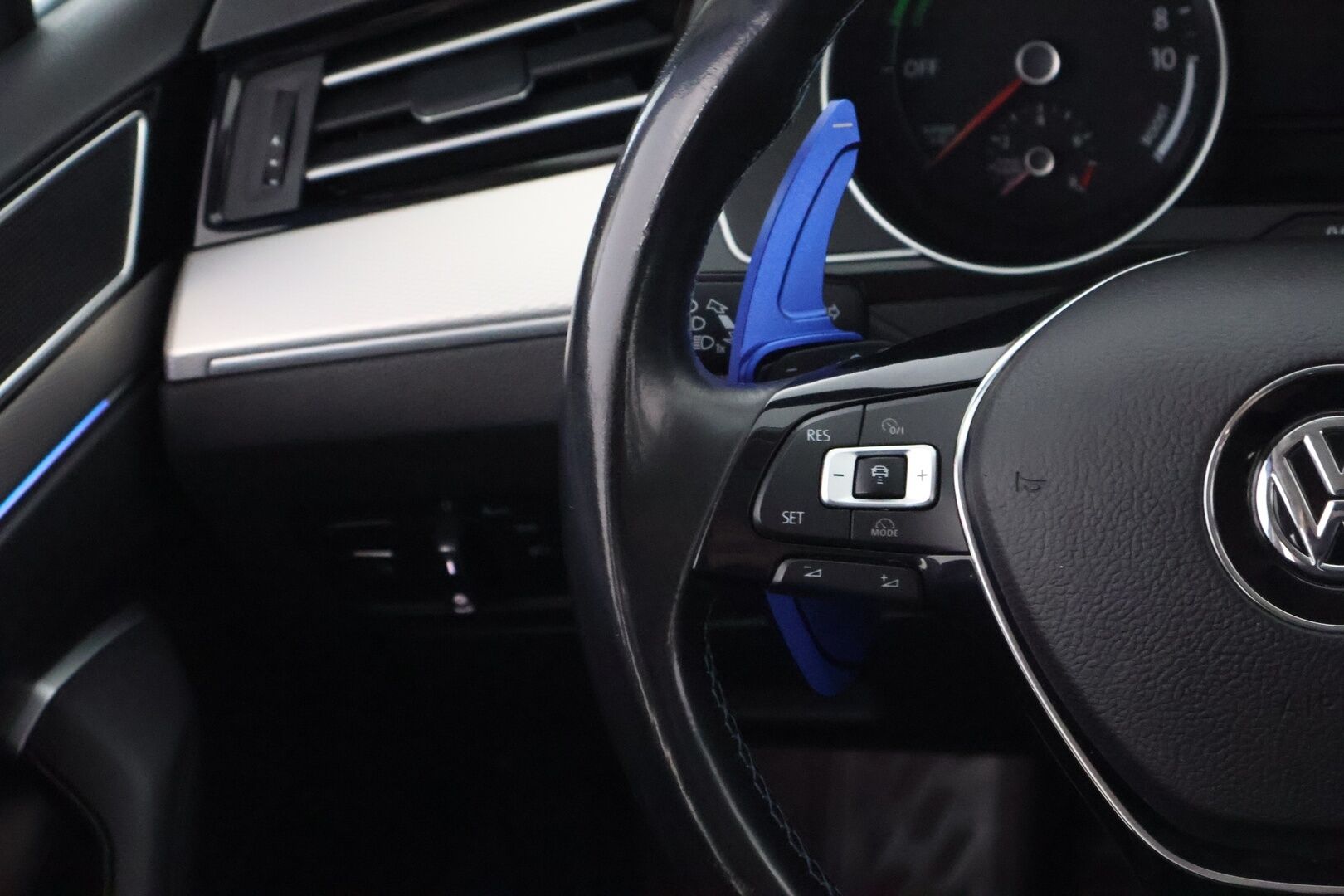 VOLKSWAGEN PASSAT 2016 Variant GTE Plug-In Hybrid 160 kW (218 hv) DSG-automaatti - Adapt.Vakkari / HYBRIDIAKKU VAIHDETTU / Peruutuskamera / Vetokoukku / ergoComfort / LED / Apple&Android!