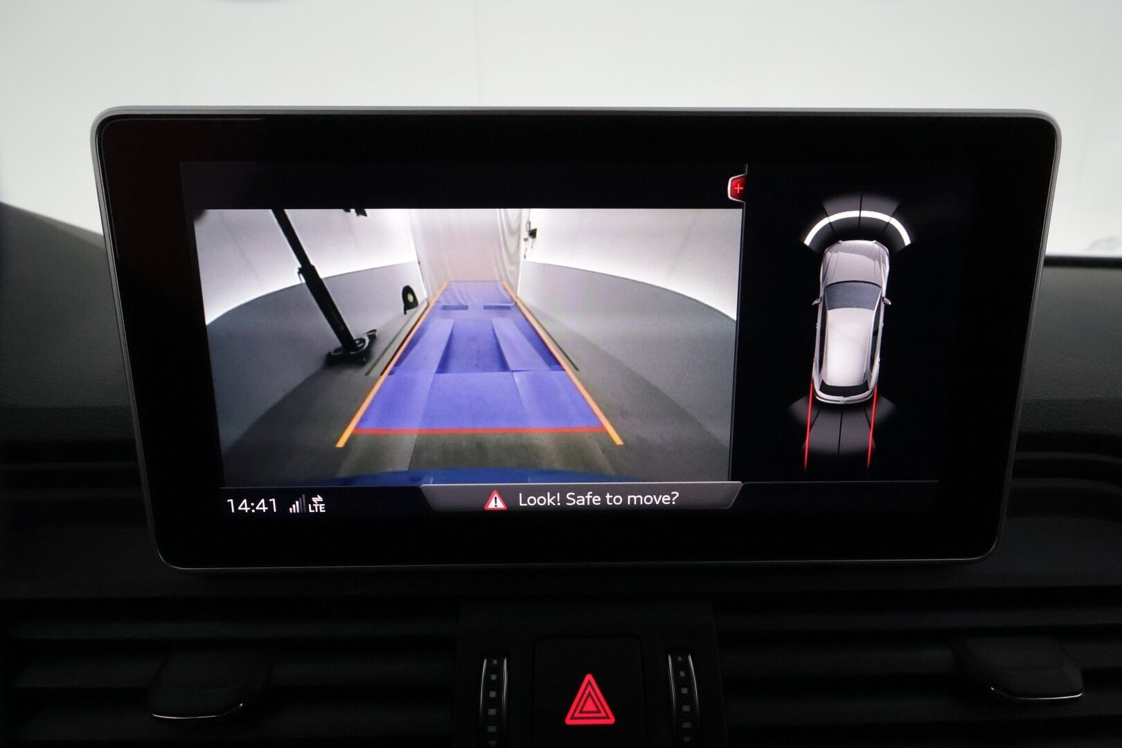 Audi Q5 2019 55 TFSI e quattro S tronic S-LINE **Adapt.vakkari / HUD / Koukku / Timanttinahat / Sähköpenkit / Matrix LED** - Kahdet renkaat aluvanteilla / Digimittaristo / P.kamera / Penkinlämmittimet takana / Ilma-alusta