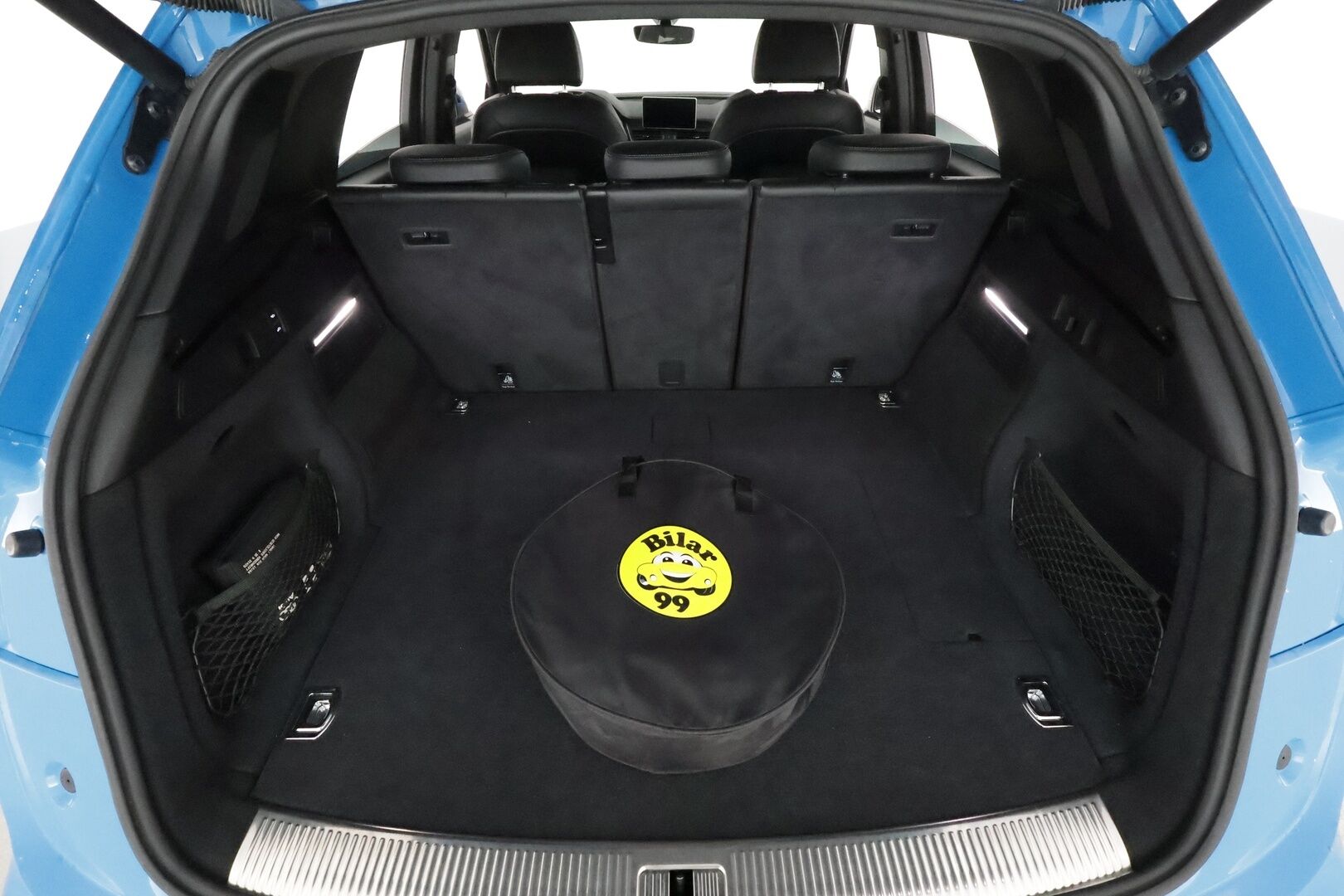 Audi Q5 2019 55 TFSI e quattro S tronic S-LINE **Adapt.vakkari / HUD / Koukku / Timanttinahat / Sähköpenkit / Matrix LED** - Kahdet renkaat aluvanteilla / Digimittaristo / P.kamera / Penkinlämmittimet takana / Ilma-alusta