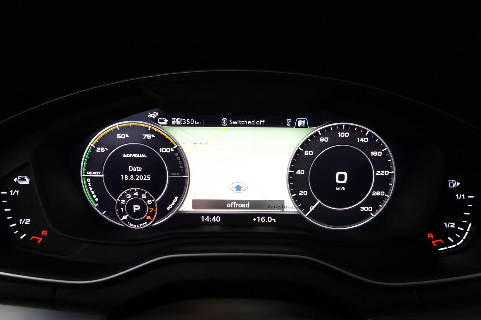 Audi Q5 2019 55 TFSI e quattro S tronic S-LINE **Adapt.vakkari / HUD / Koukku / Timanttinahat / Sähköpenkit / Matrix LED** - Kahdet renkaat aluvanteilla / Digimittaristo / P.kamera / Penkinlämmittimet takana / Ilma-alusta