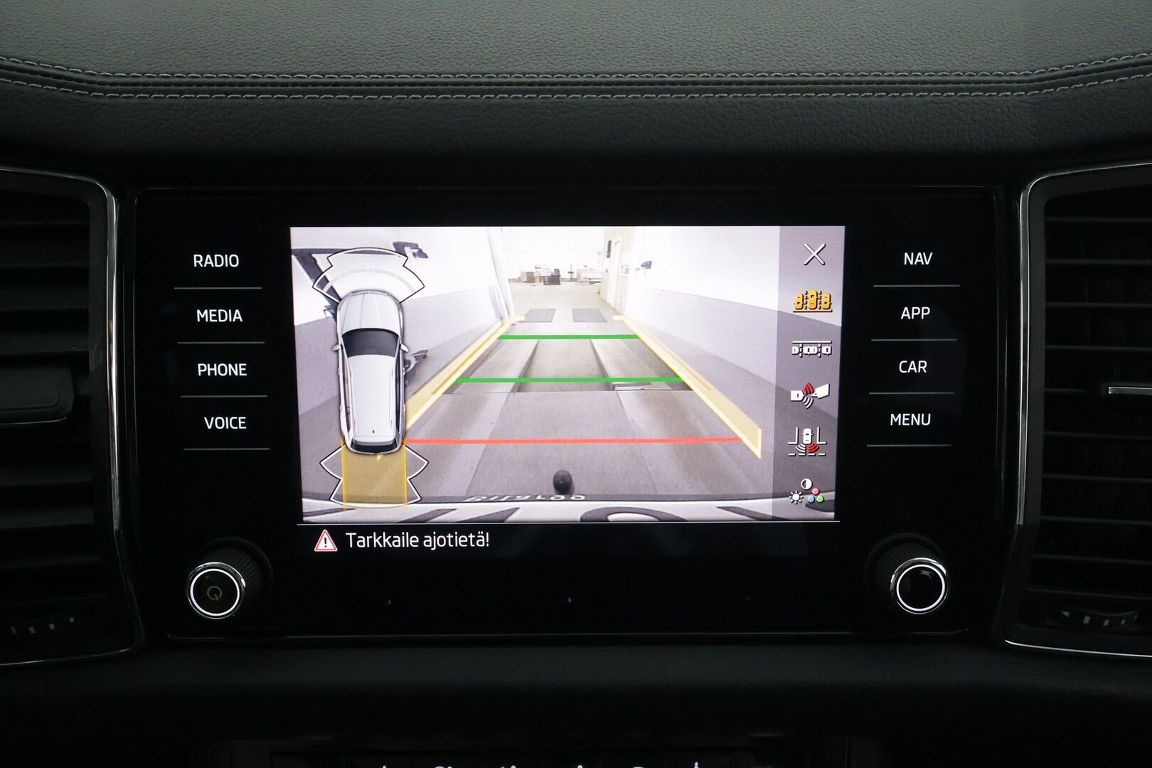 Skoda Kodiaq 2022 1.5 TSI ACT Ambition DSG * ACC / Webasto / Scoda crystal light / P.Kamera / Keyless / Apple & Android * - 1.om Suomi-auto / Kahdet renkaat