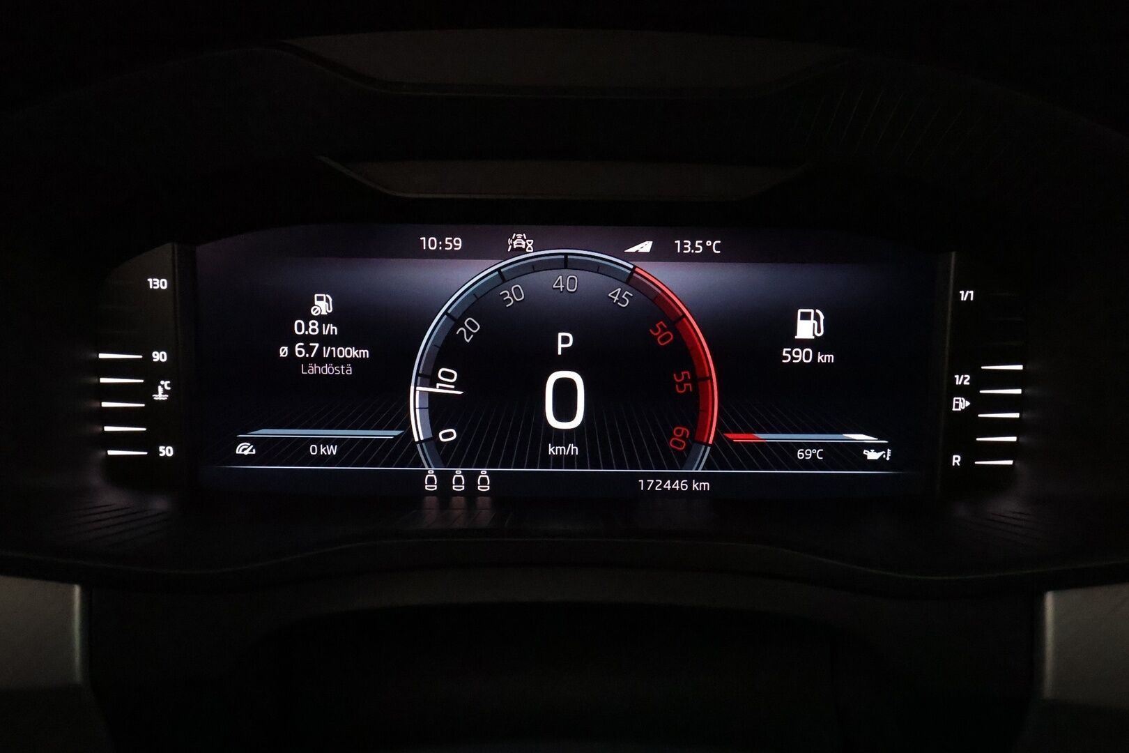 Skoda Kodiaq 2022 2.0 TDI 150 Ambition DSG Autom. **Adapt.vakkari / Webasto / P.kamera / Matrix LED / Digimittaristo / Koukku** - 1.Om Suomi-auto / Kahdet renkaat aluvanteilla / Talveksi Nokian nastat /  Ratinlämmitin / Juuri katsastettu - HULLU BLACKWEEK KORKOTARJOUS 2,49%