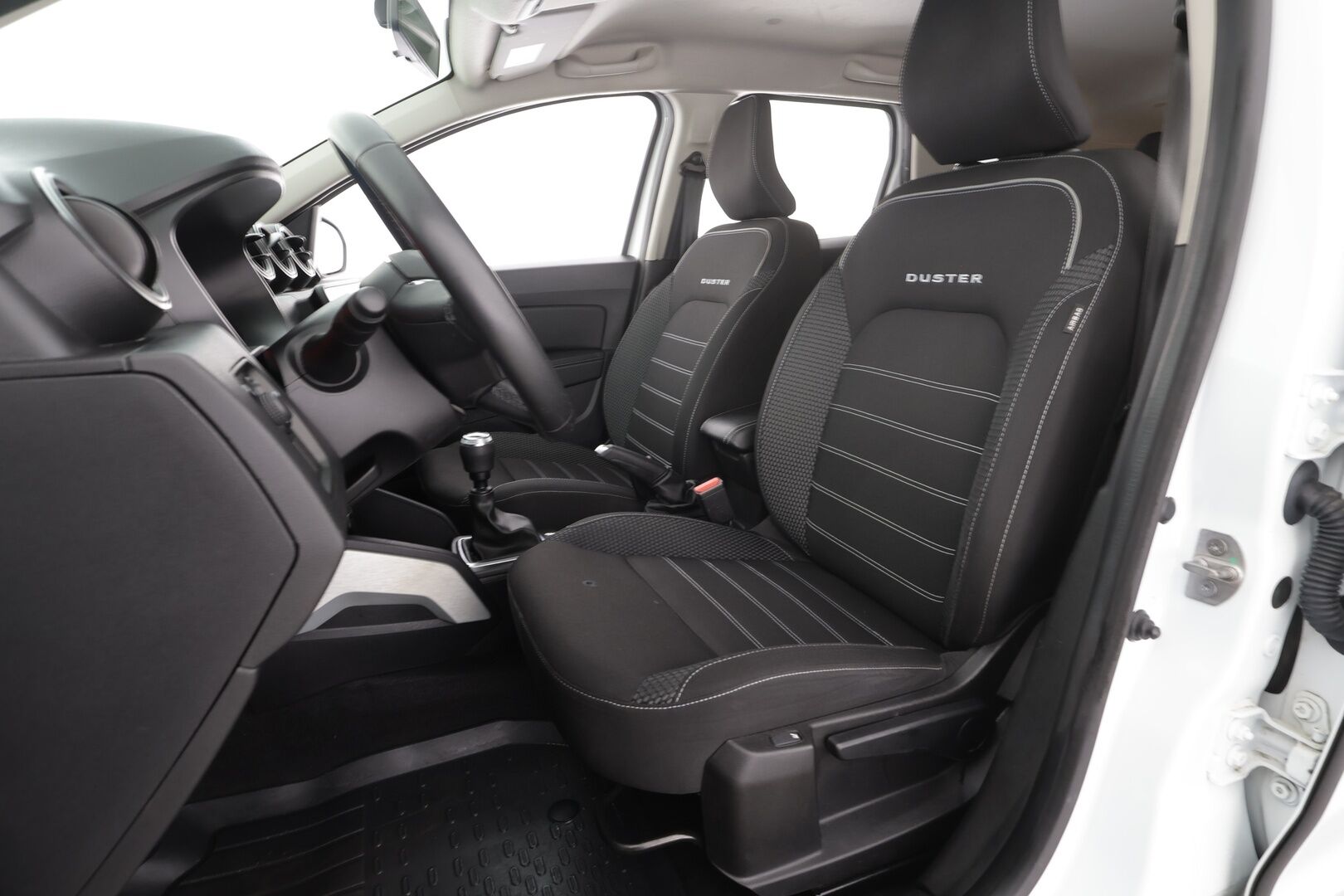 Dacia Duster 2022 Blue dCi 115 4x4 Prestige * Vakkari / P.kamera / LED-lisä / Koukku / Navi / Apple&Android * - Suomi-auto / Kahdet renkaat aluvanteilla / Merkkihuollettu