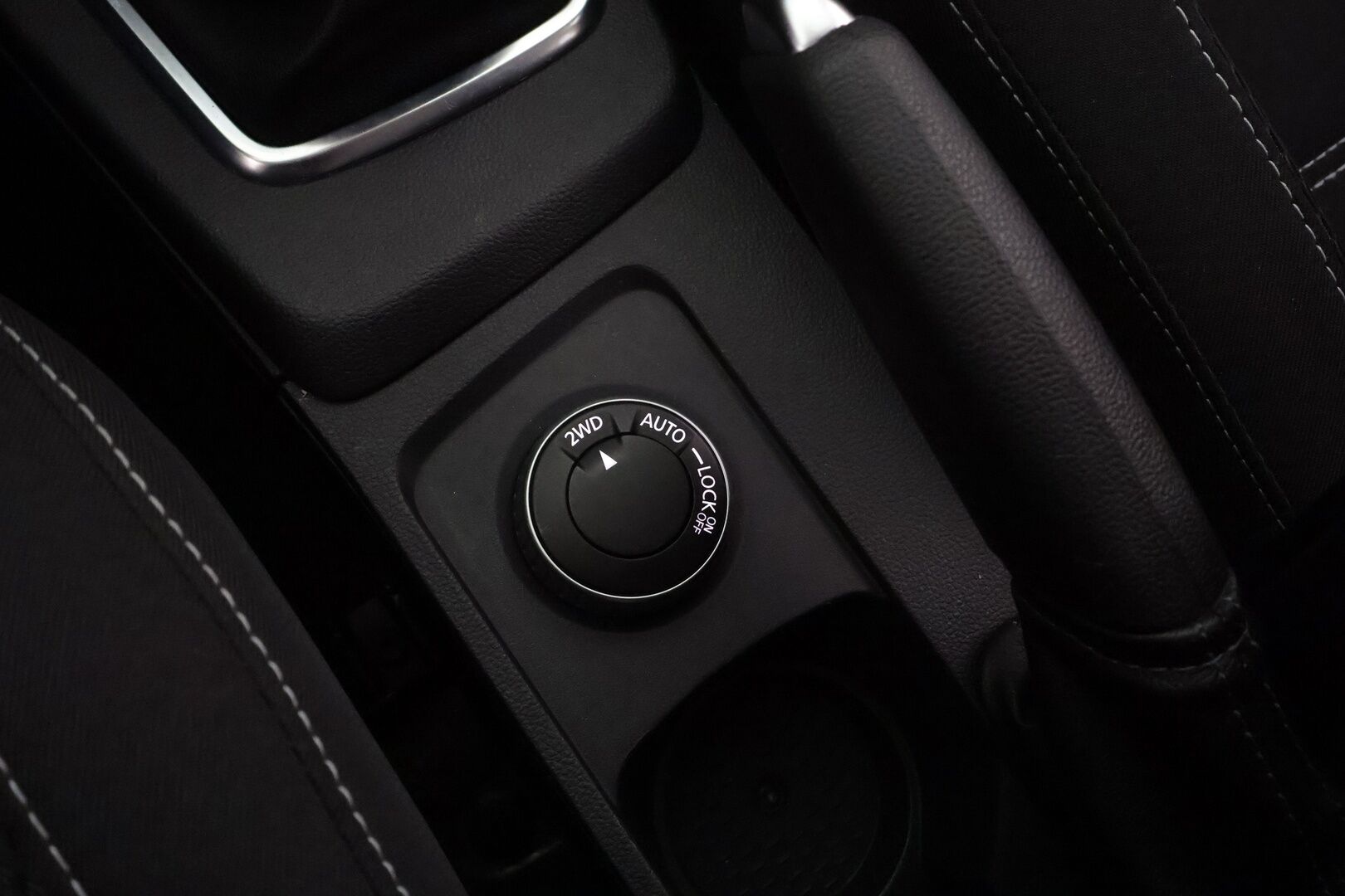 Dacia Duster 2022 Blue dCi 115 4x4 Prestige * Vakkari / P.kamera / LED-lisä / Koukku / Navi / Apple&Android * - Suomi-auto / Kahdet renkaat aluvanteilla / Merkkihuollettu