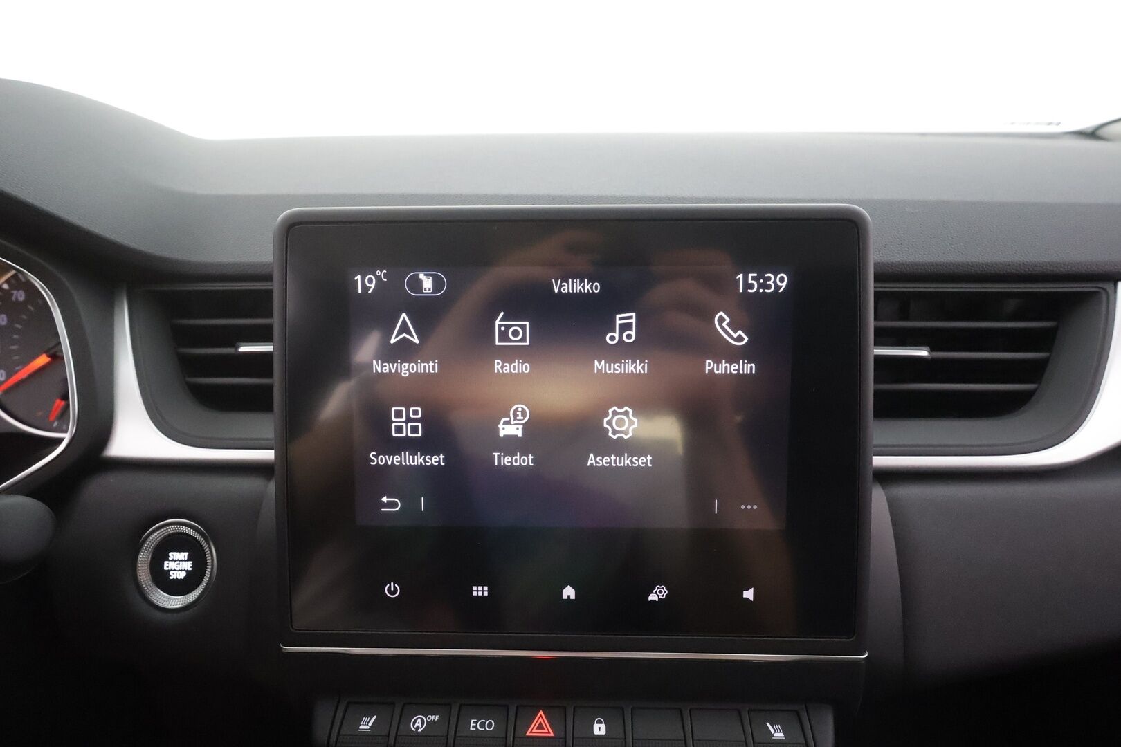 Renault Captur 2022 TCe 140 EDC7-aut Zen - | 1-om suomiauto | LED | Vakkari | Kaistavahti | P.tutka | Apple & Android | Bluetooth | Aut. ilmastointi | Nopeusrajoitustunnistin | Penkinlämmittimet | 