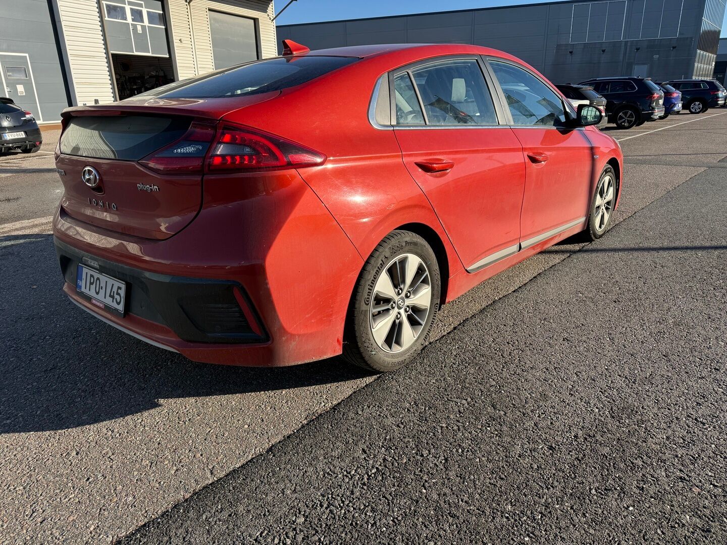 Hyundai IONIQ PLUG-IN 2018 DCT Style - Adapt.Vakkari | Infinity Audio | Peruutuskamera | Nahkasisusta | Lohko&Sisäpistoke | BLIS | LED | KeylessGo | Supervarusteet!